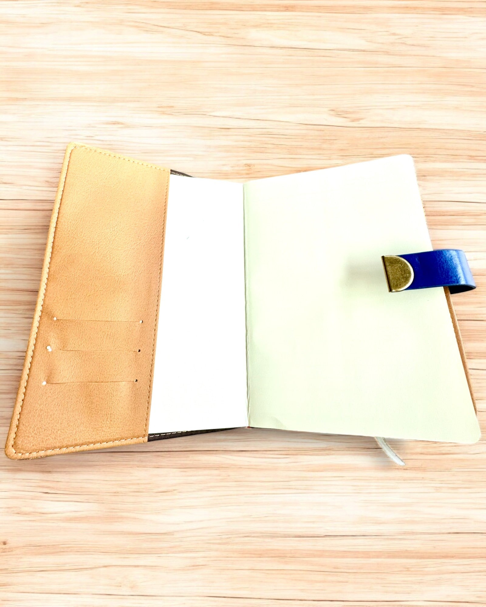 Taccuino in Pelle Esclusivo "Sekretnik" A5 con Serratura a Combinazione - personalizzazione con incisione