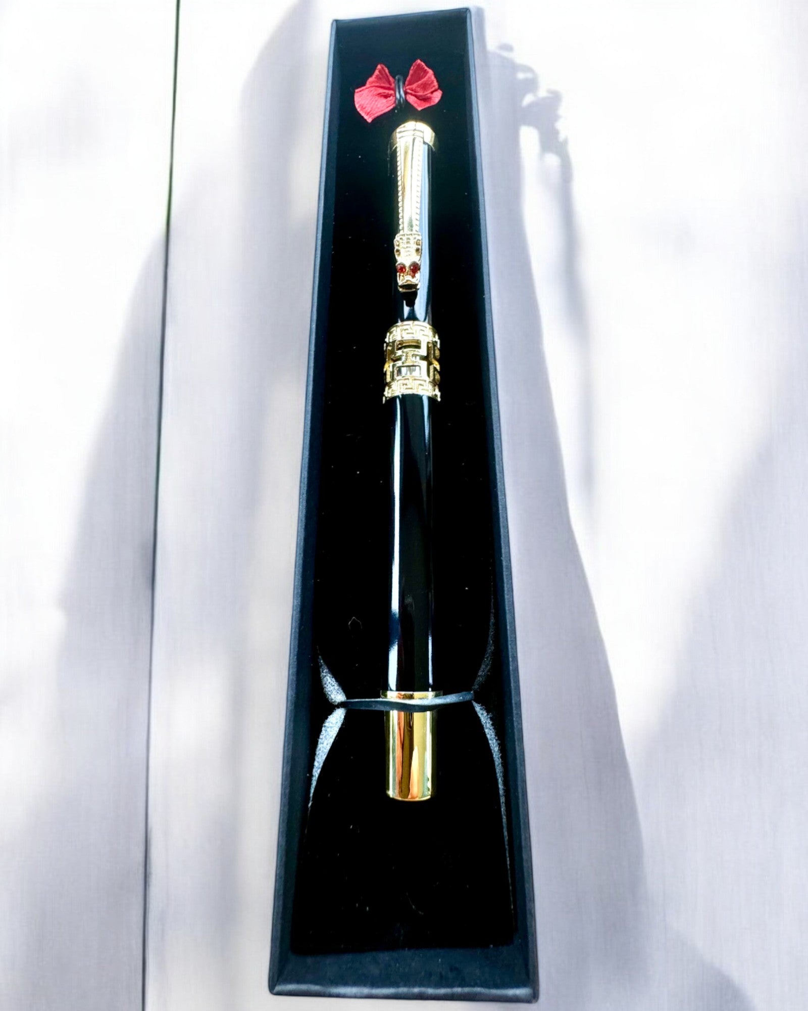 "Penna Elegante del Drago, 3 varianti di colore, possibilità di personalizzazione con incisione per regalo"