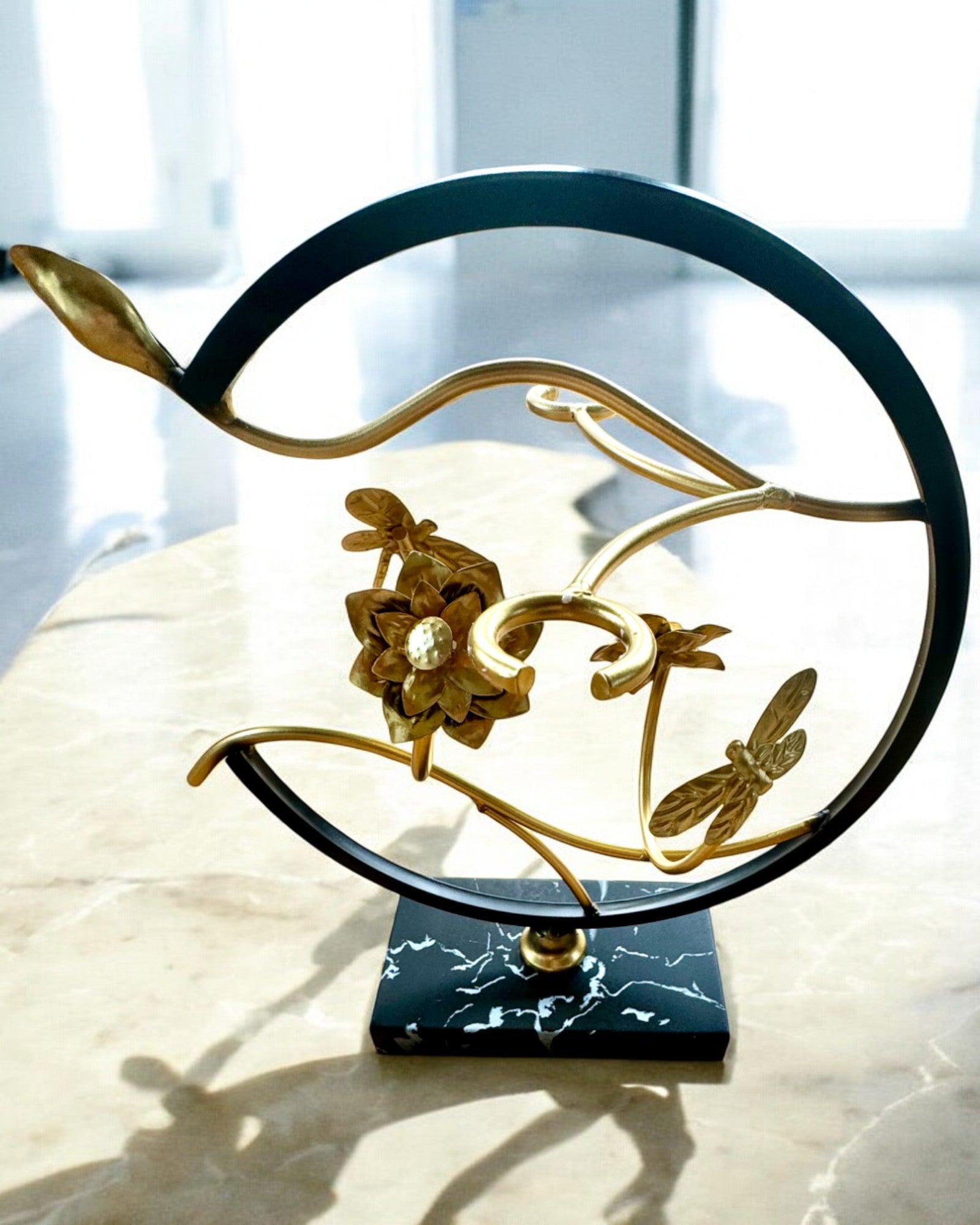 Stojak "Elegancki Owad" - per bottiglia di vino e bicchieri, altezza 33 cm, possibilità di personalizzazione con incisione per regalo