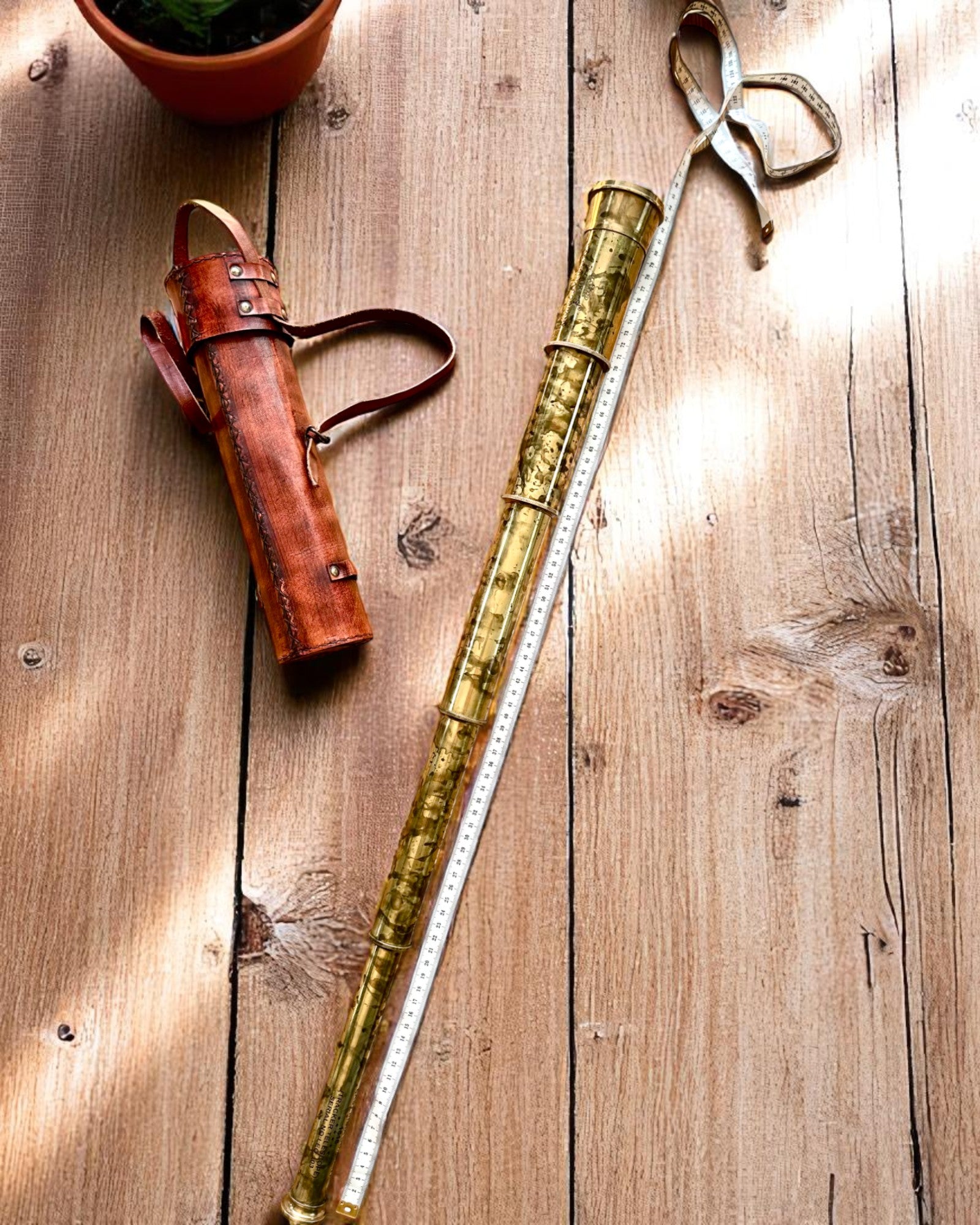 Cannocchiale Reale "Voyager 1818" – Esclusivo, in ottone, 83 cm, fatto a mano, con custodia in vera pelle – Edizione da collezione, personalizzabile con incisione per regalo