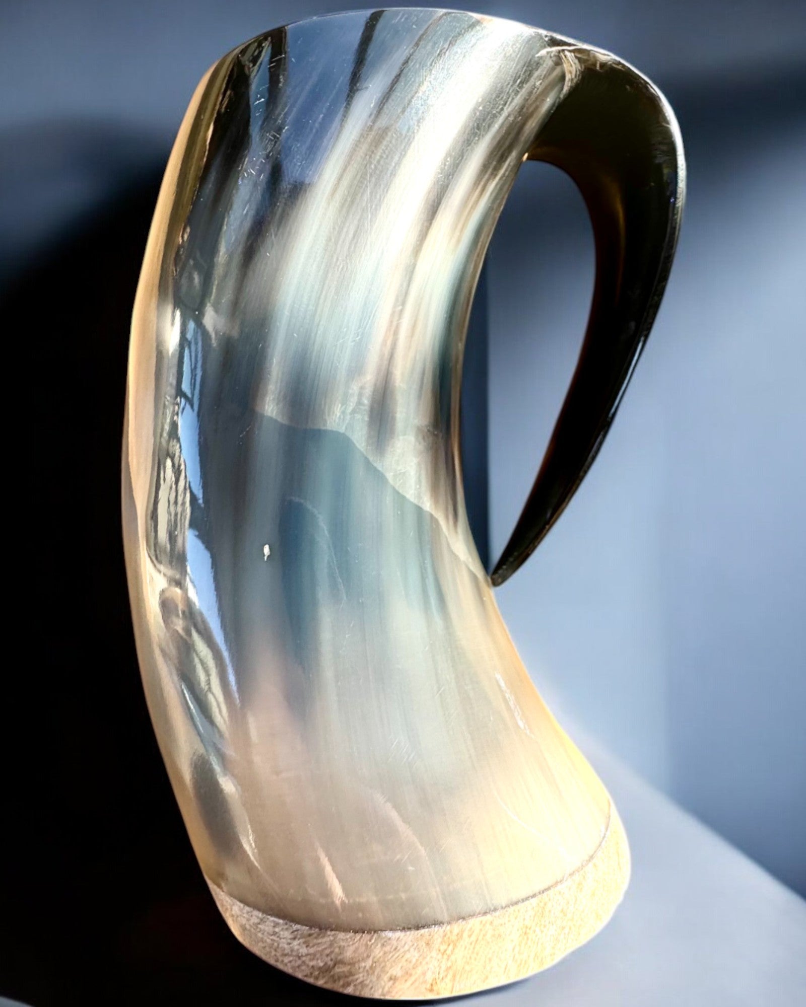 Compatto, 350 ml, Boccale Intagliato Capolavoro con possibilità di personalizzazione con incisione - 2 varianti di colore