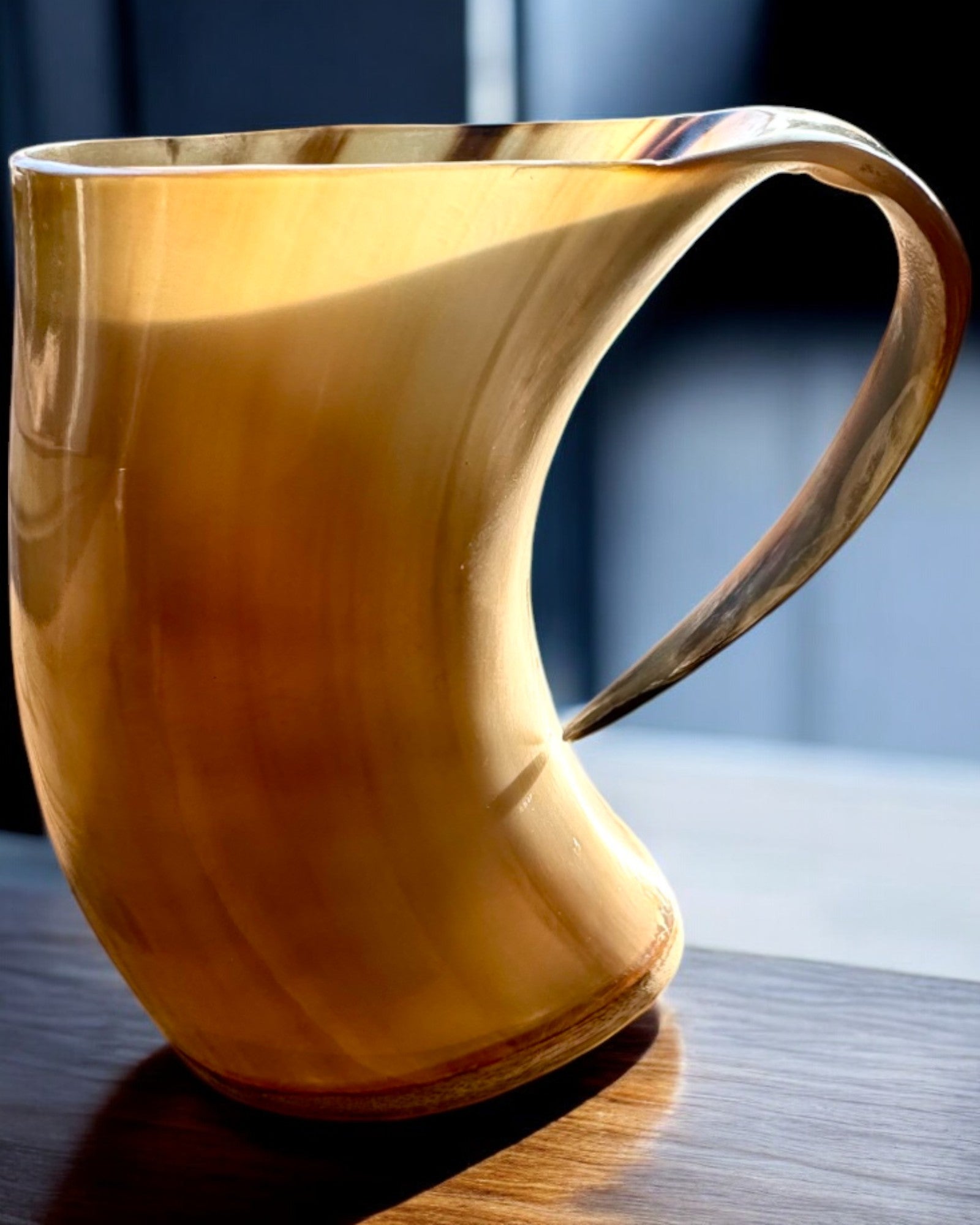 Compatto, 350 ml, Boccale Intagliato Capolavoro con possibilità di personalizzazione con incisione - 2 varianti di colore