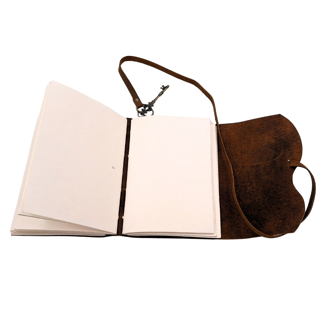 Taccuino in pelle retrò con chiave e cinturino 200 pagine 18 x 13 cm