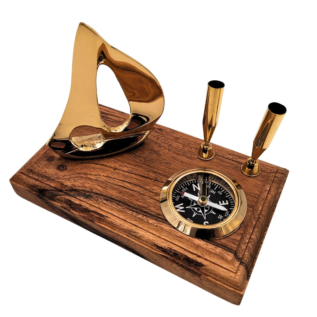 Elegante set da scrivania con incisione