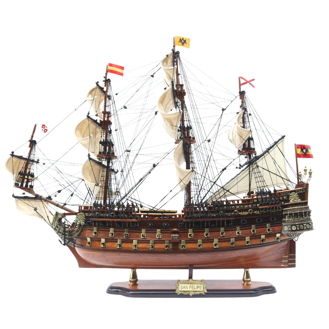 Modello del veliero San Felipe da 80 cm, con possibilità di personalizzazione tramite incisione