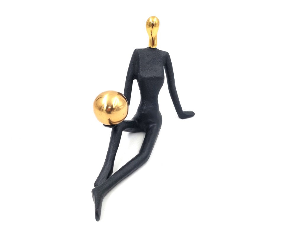Figura decorativa Donna ginnasta con palla, incisione personalizzata, altezza 15 cm, nero e oro, regalo ideale per ogni occasione