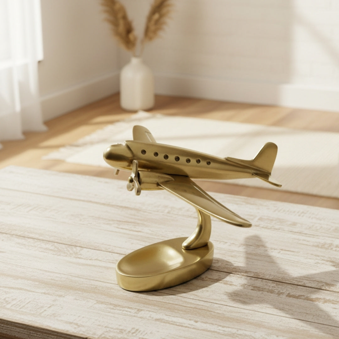 Grande modello metallico di aereo bimotore con possibilità di personalizzazione incisa, dorato, 19,5 x 16,5 x 29 cm