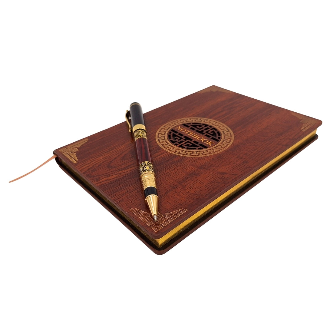 Set regalo esclusivo premium taccuino A5 con copertina in legno e penna – personalizzazione con incisione, ideale come regalo per capo, insegnante, artista – marrone scuro con elementi dorati