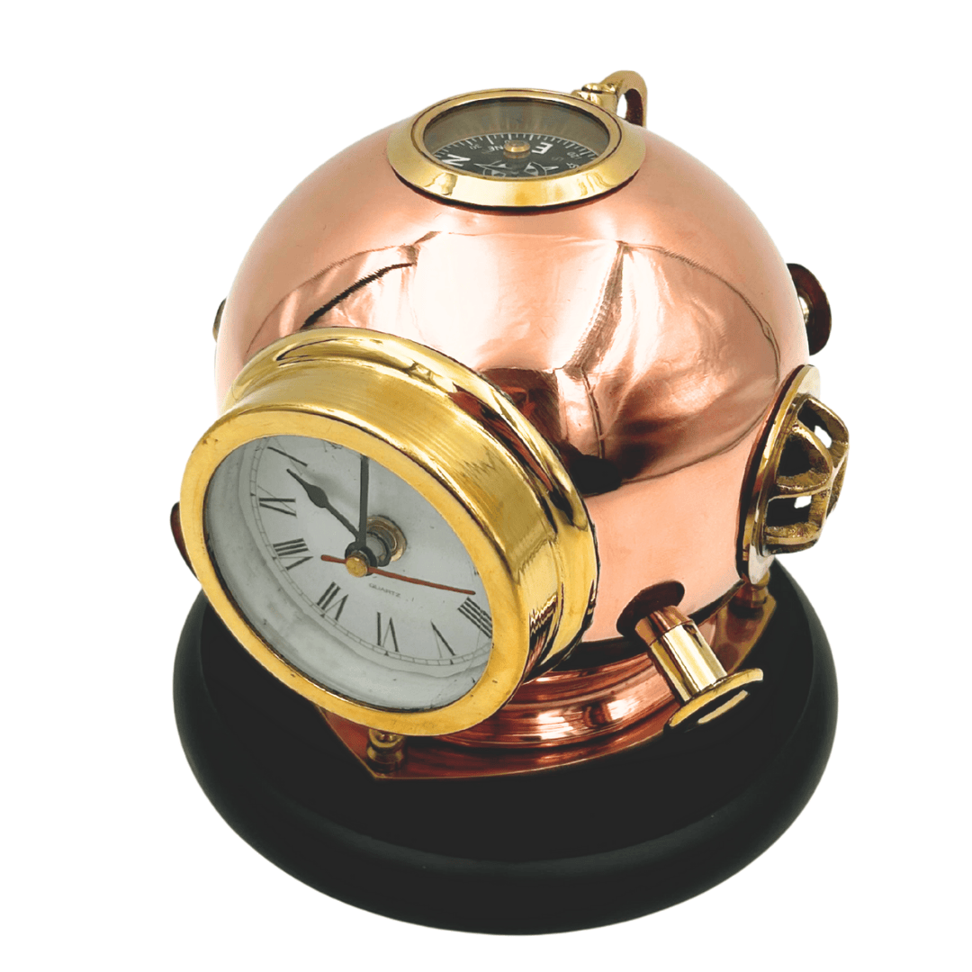 Orologio da Scrivania Elmo da Sub con Bussola - Ottone su Base in Legno con Possibilità di Incisione Personalizzata - Regalo Perfetto per Amanti del Mare e dello Stile Vintage - Altezza 16 cm, Diametro Orologio 8,5 cm