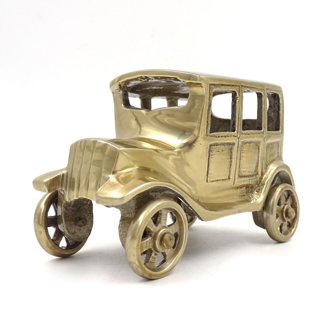 Modello di automobile rétro in metallo – N796