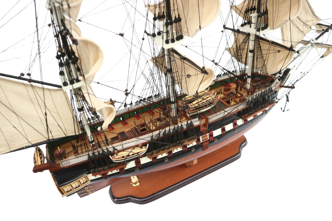 Grande modello esclusivo del veliero USS Constitution da 100 cm con possibilità di personalizzazione tramite incisione