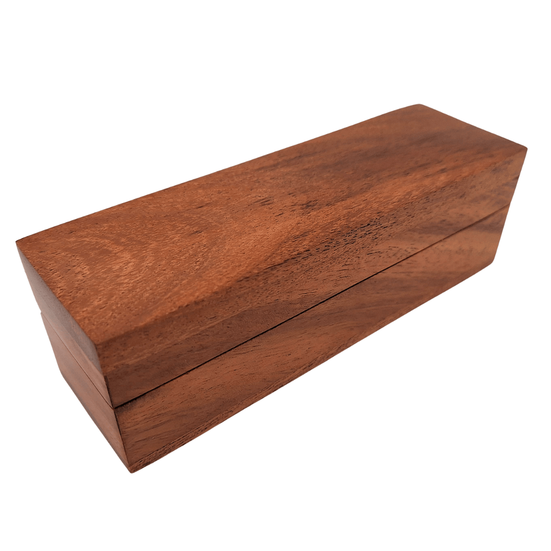 Eleganti Dadi in Legno con Puntini in Ottone in Scatola Personalizzata