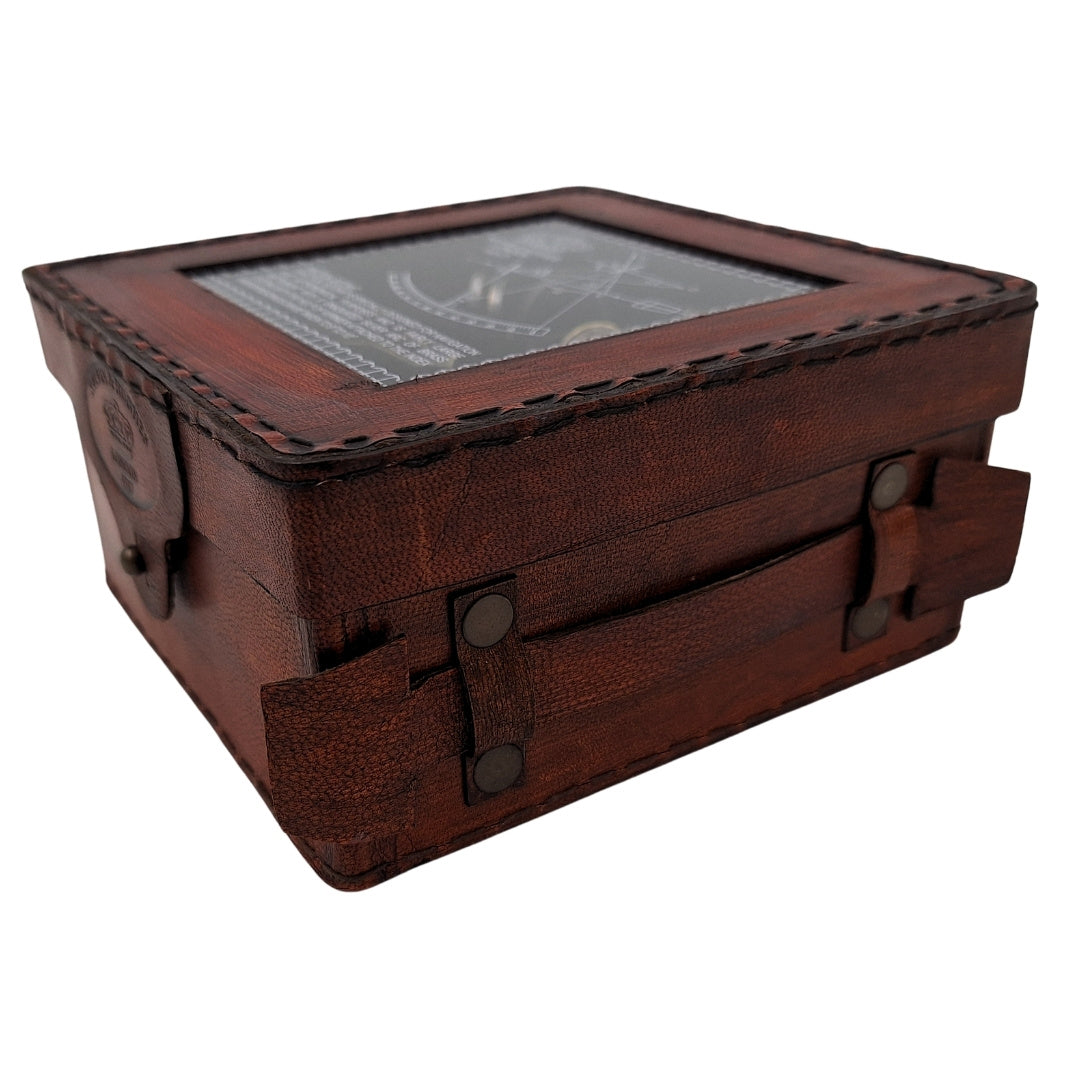 Sestante in ottone con incisione in scatola di pelle - replica del 1917, ideale come regalo per marinai e astronomi, dimensioni 13x12x6 cm, antico, materiale: ottone e vetro