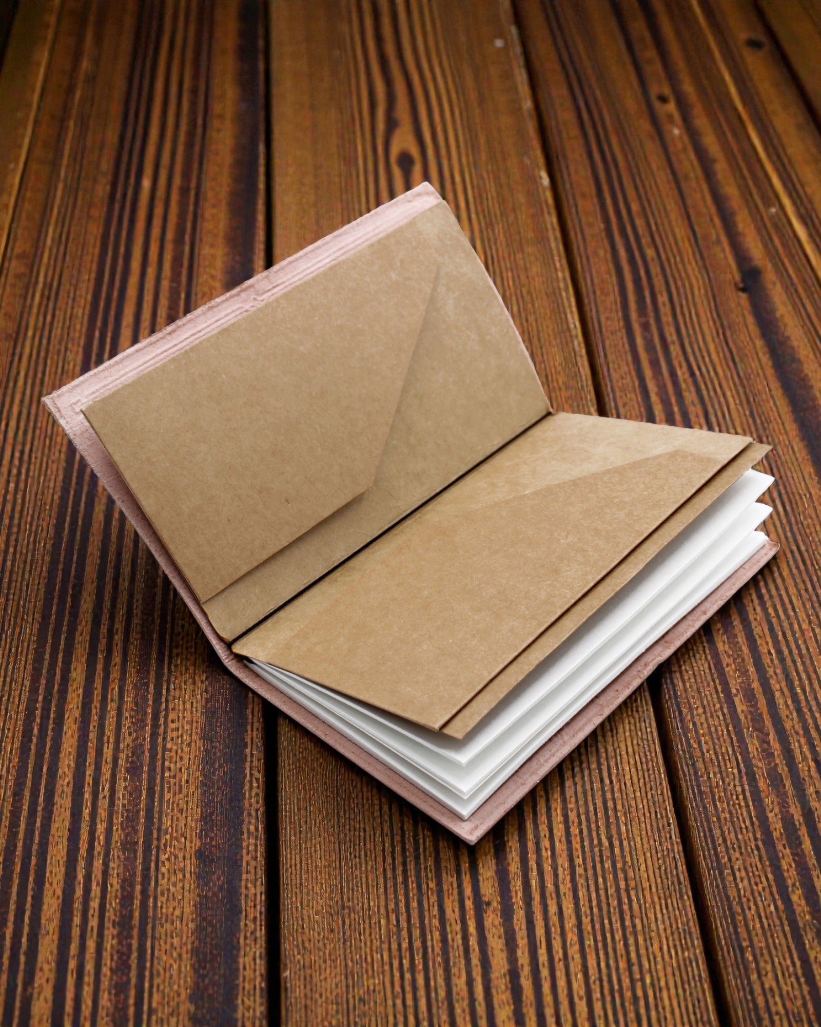 Il mio diario dei desideri – taccuino in pelle marrone fatto a mano 22 × 12 × 1,5 cm, 80 pagine