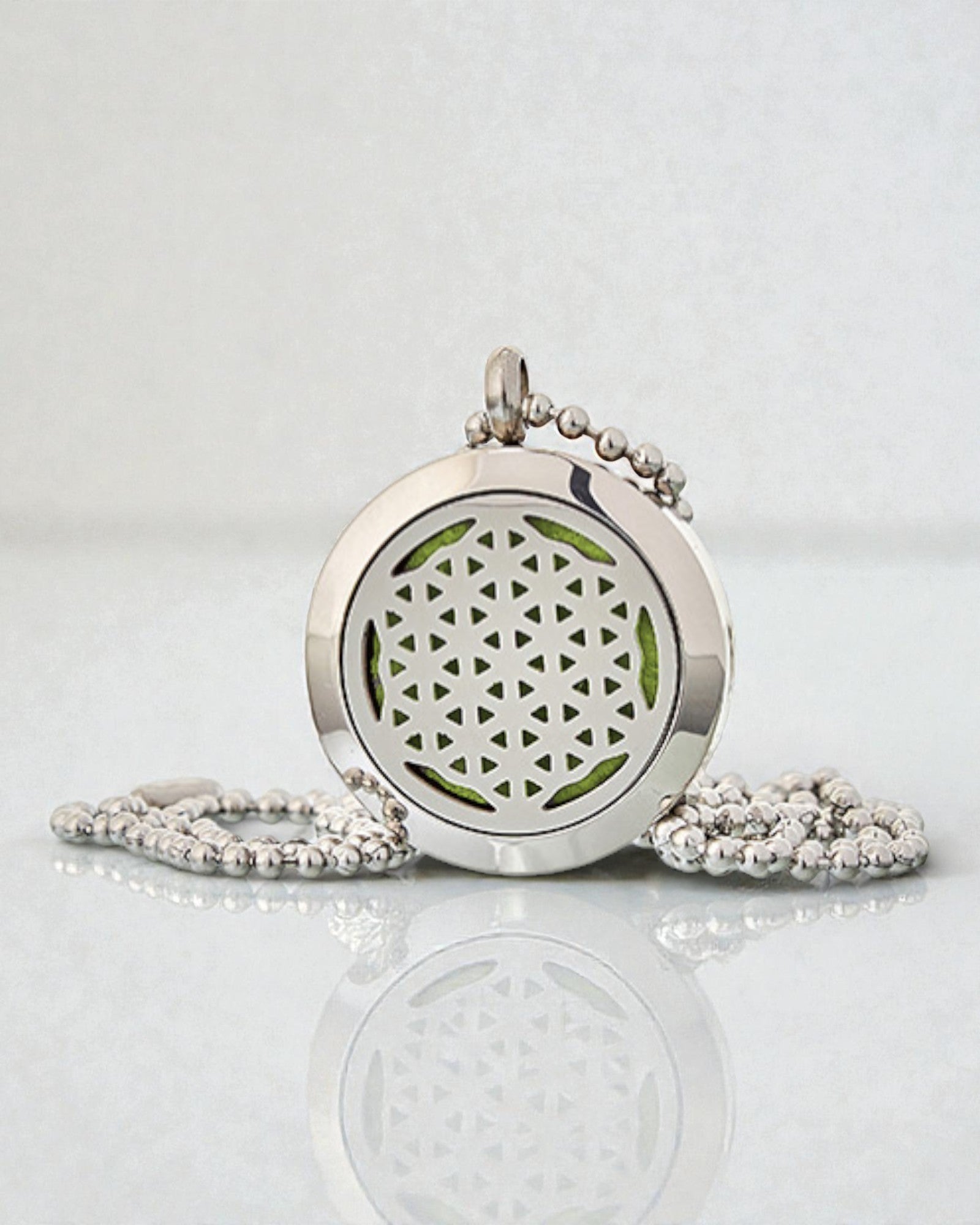 Aurelia Vita – Collana diffusore aromaterapica Fiore della Vita 25 mm in acciaio inossidabile