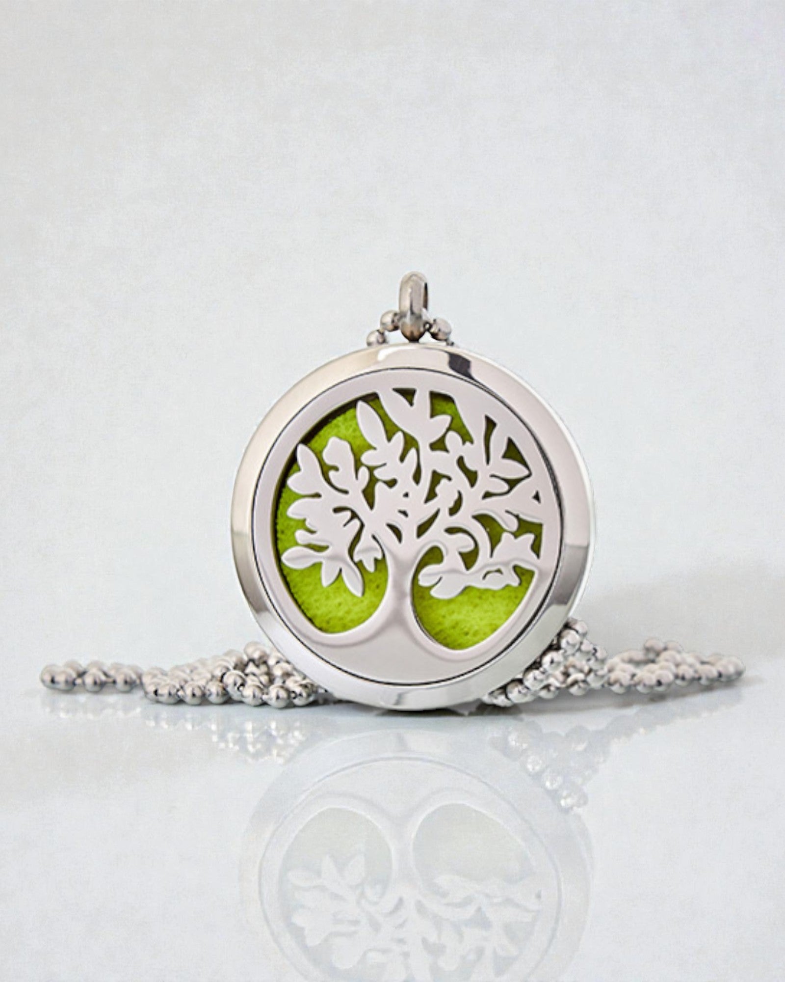 Collana Aromalife Tree – Medaglione portaprofumo con motivo dell’Albero della Vita 30 mm