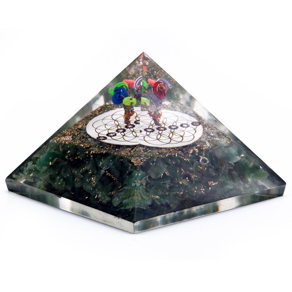 Piramide di Orgone con Acquamarina Verde e Simboli del Fiore della Vita