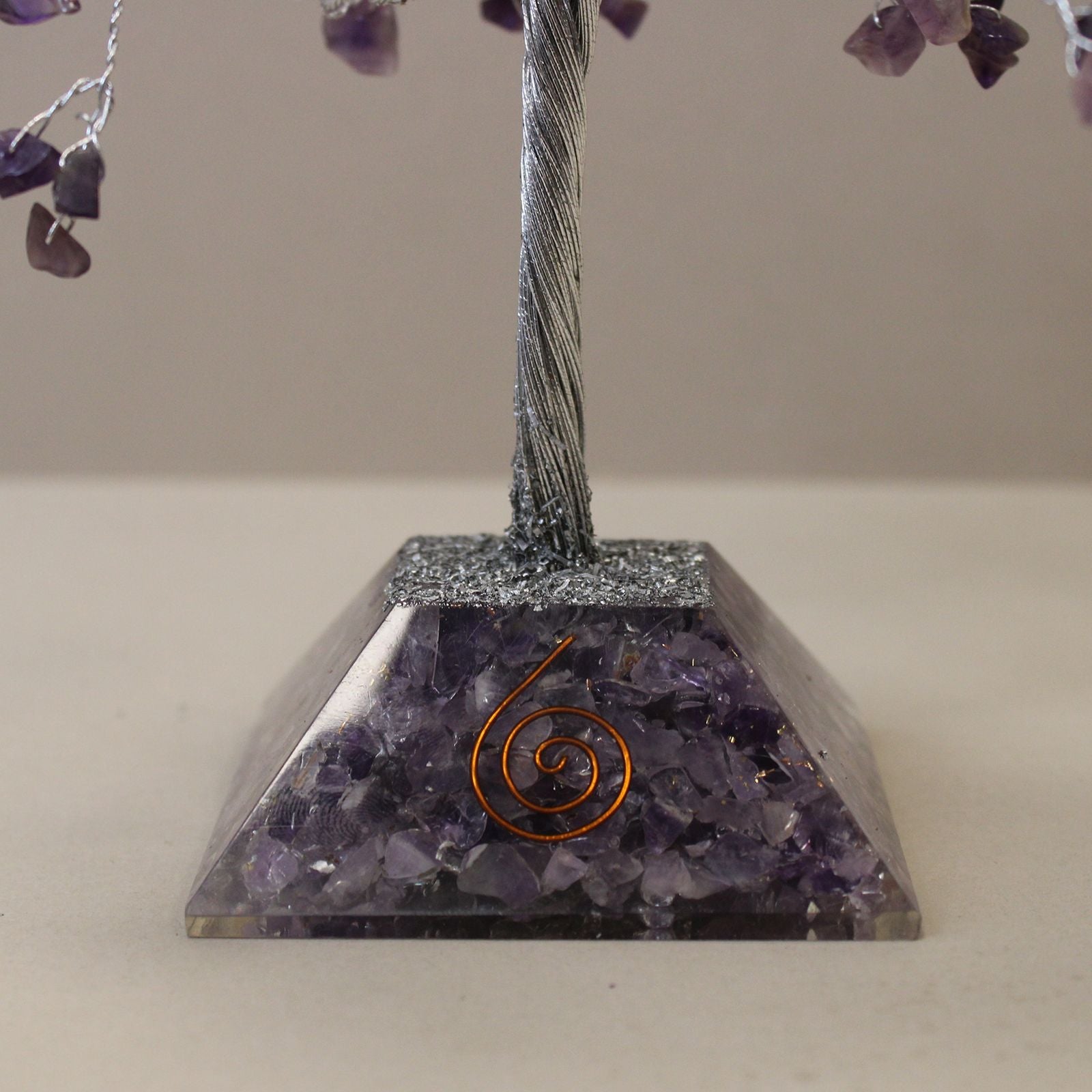 Albero della Fortuna con Cristalli di Ametista - 320 Pietre, Foglie Viola, Base Orgonite