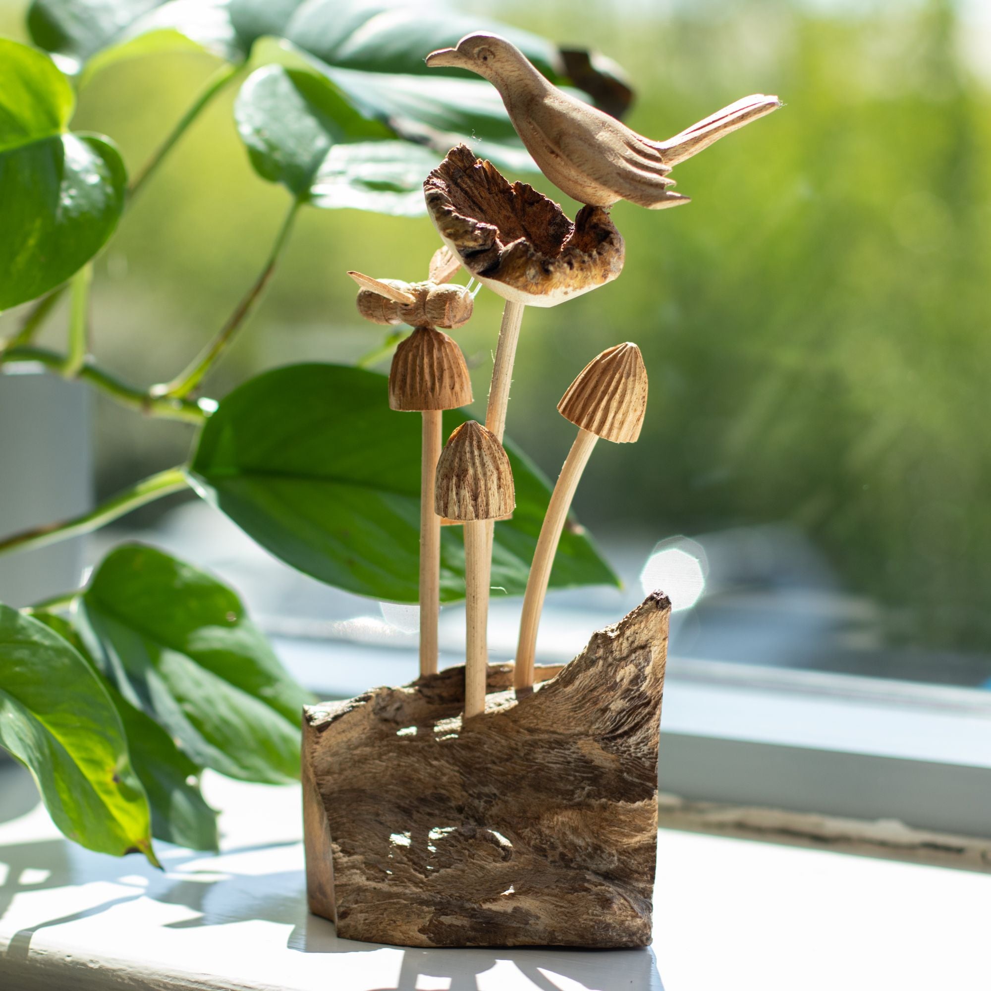 Scultura in legno parassita