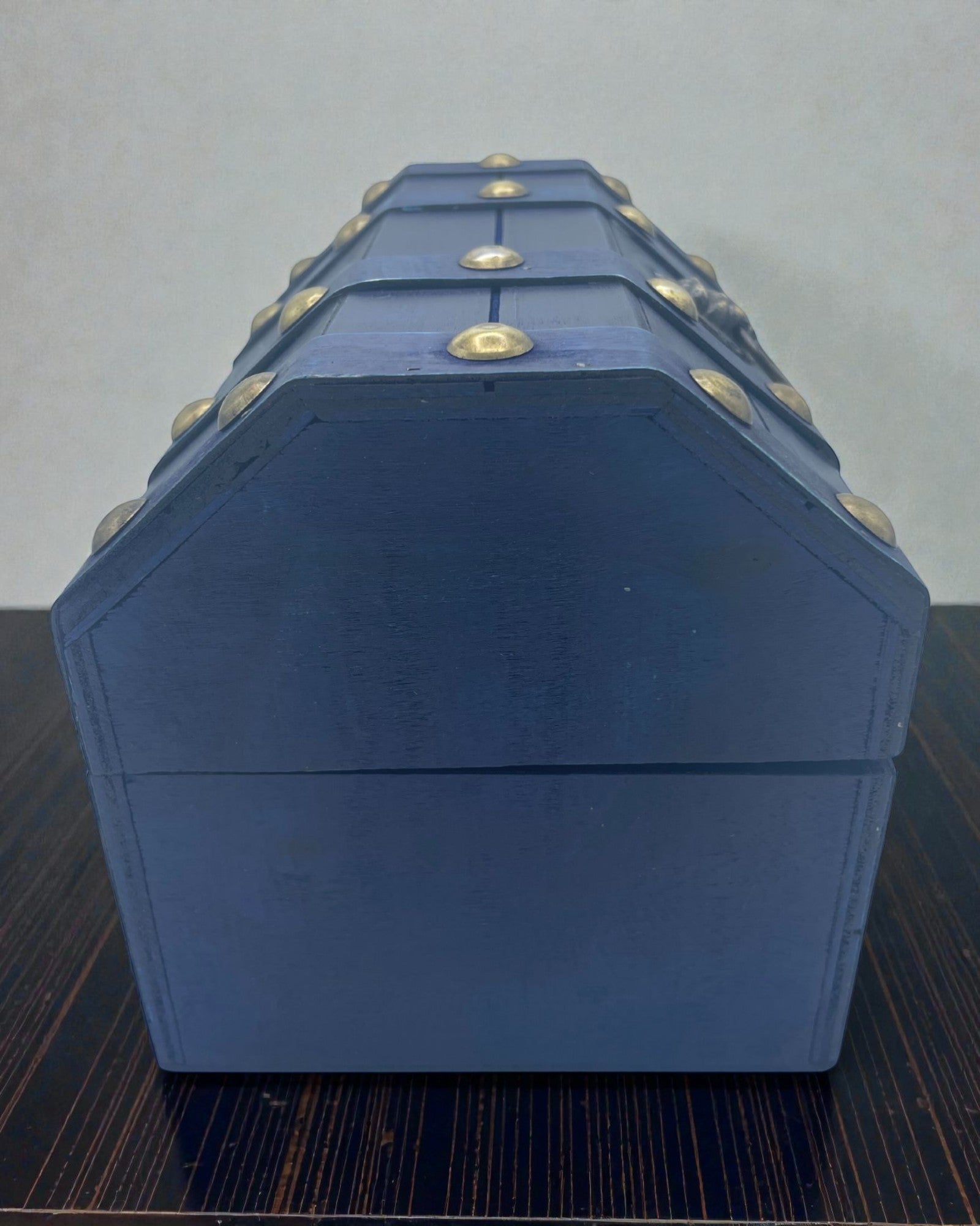 Arca del Cercatore degli Abissi – Grande Cassa Blu per Tesori