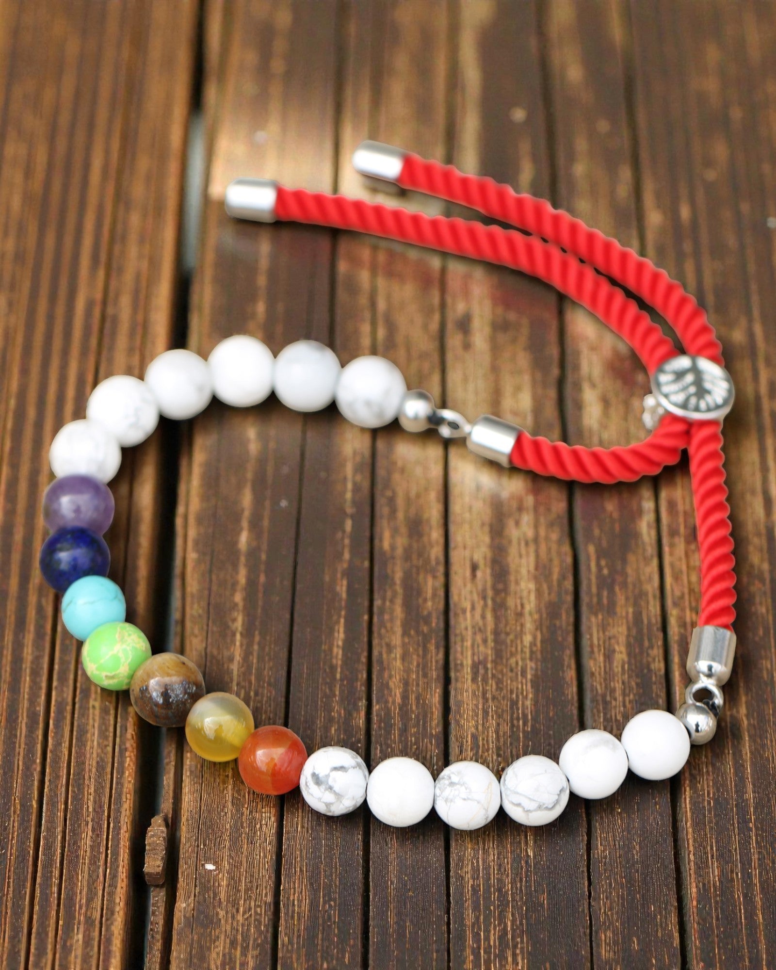 Royal Harmony Chakra – Bracciale con howlite bianca e argento 925 su cordoncino rosso