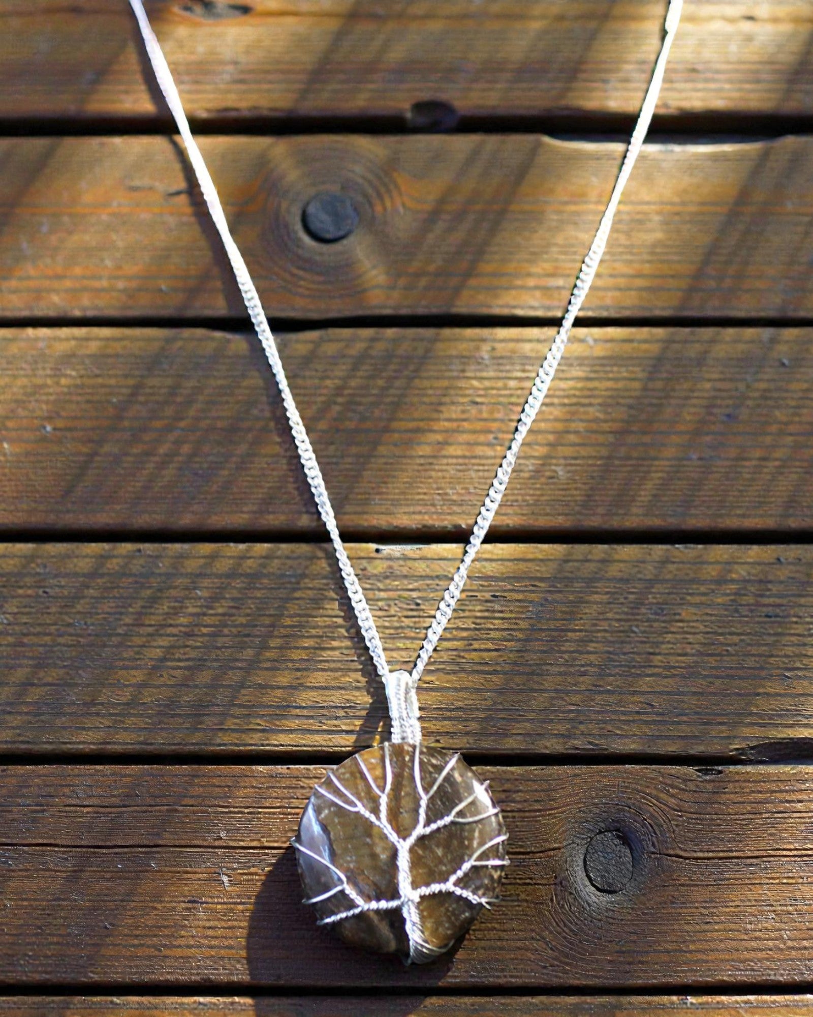 Albero del Coraggio – Collana realizzata a mano con occhio di tigre e Albero della Vita