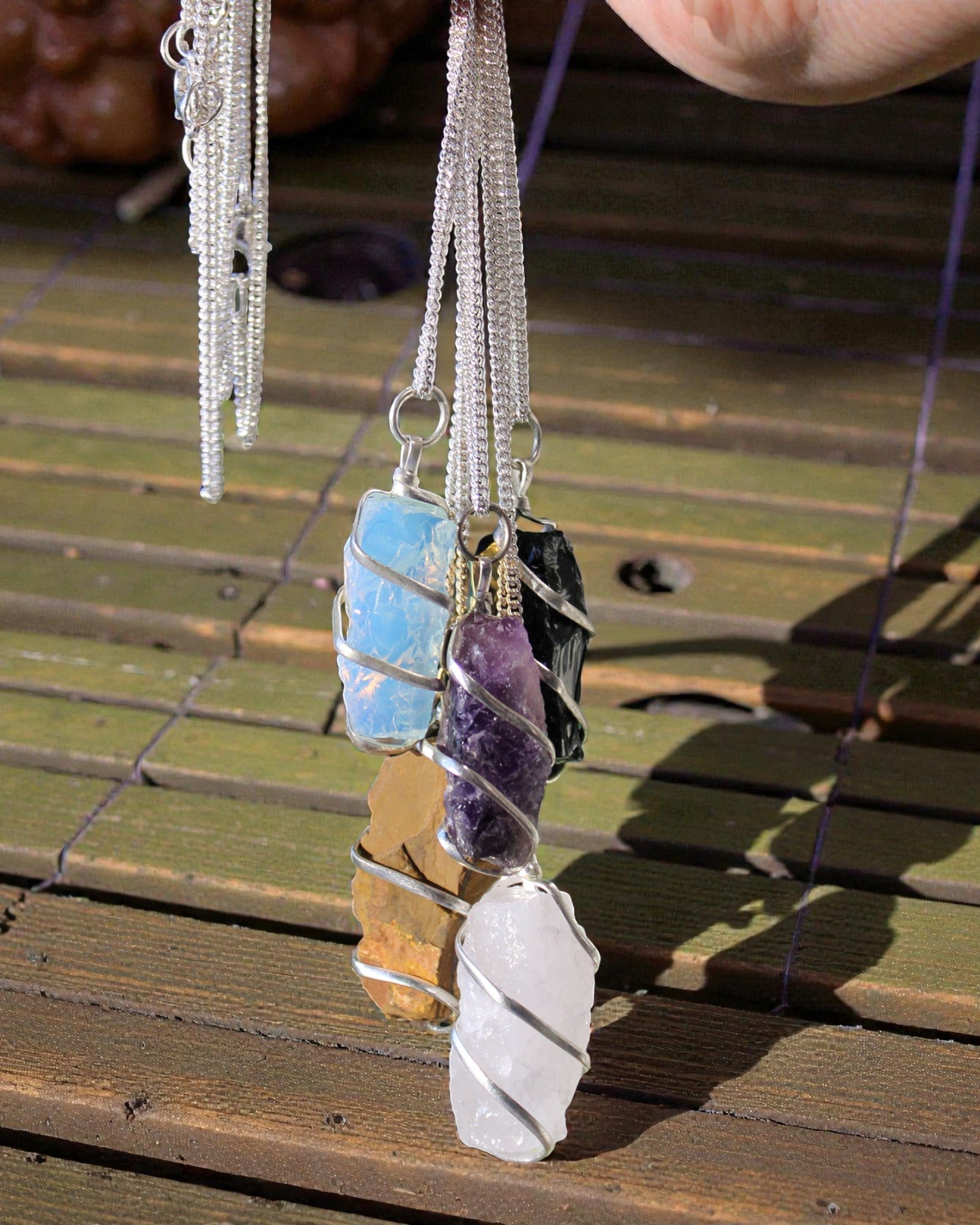 Luce Spirale – Collana con Opalite Grezza