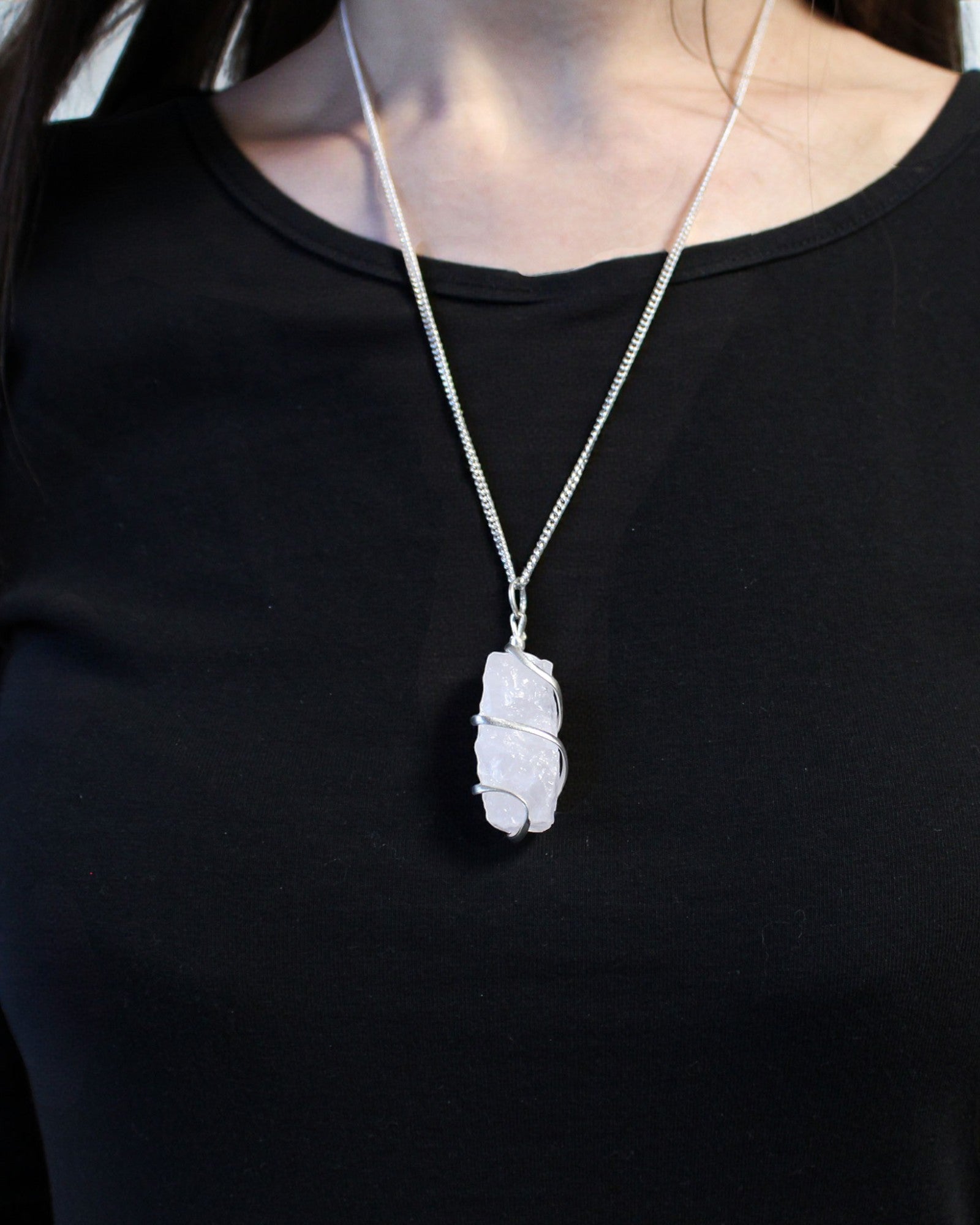 Luce Spirale – Collana con Opalite Grezza