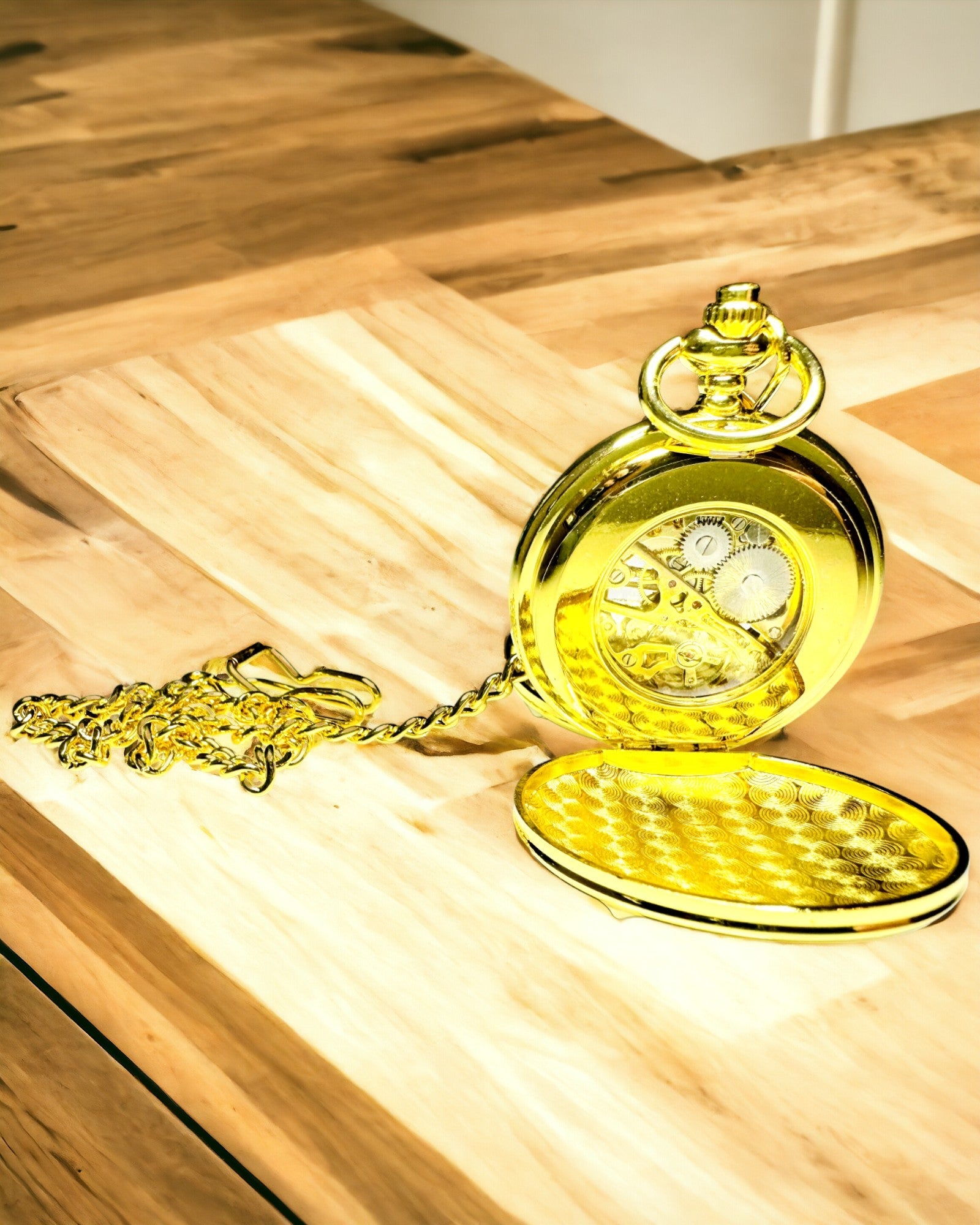 Orologio da Tasca Meccanico Classico con Doppio Coperchio, Manuale, Colore Oro, con Incisione