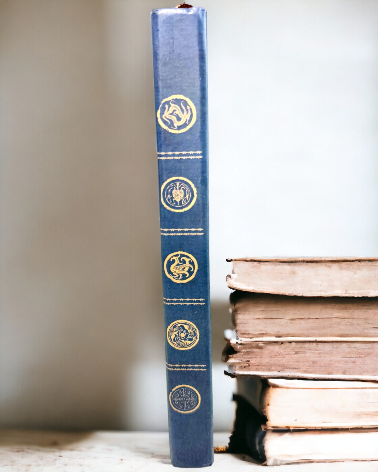 Taccuino Classico con Copertina Rigida a Tema Lavoro a Maglia - Blu Navy. Possibilità di incisione