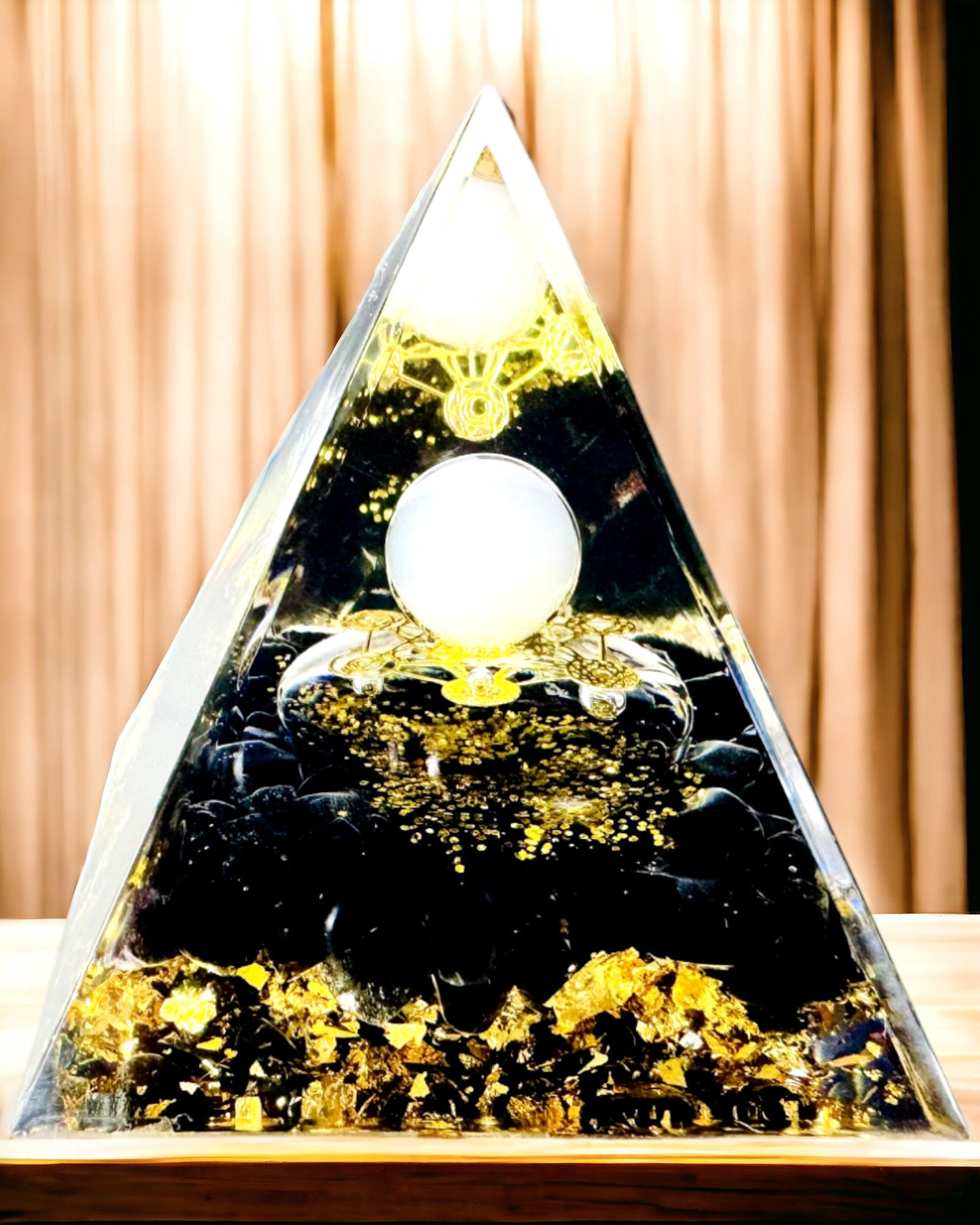 Piramide di Orgonite con Ossidiana – Generatore di Energia Chakra, Strumento di Meditazione Reiki con Pietra Naturale