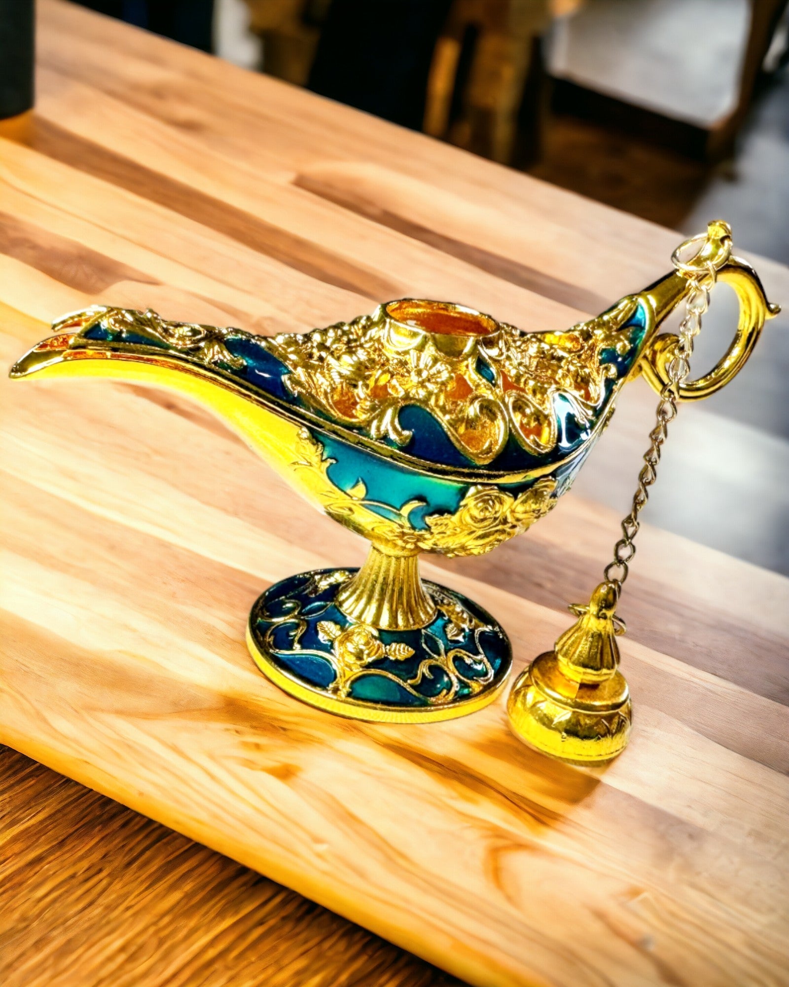 Piccola Lampada di Aladino Fatta a Mano - Artigianato Artistico in Metallo per Decorazione della Casa, incisione