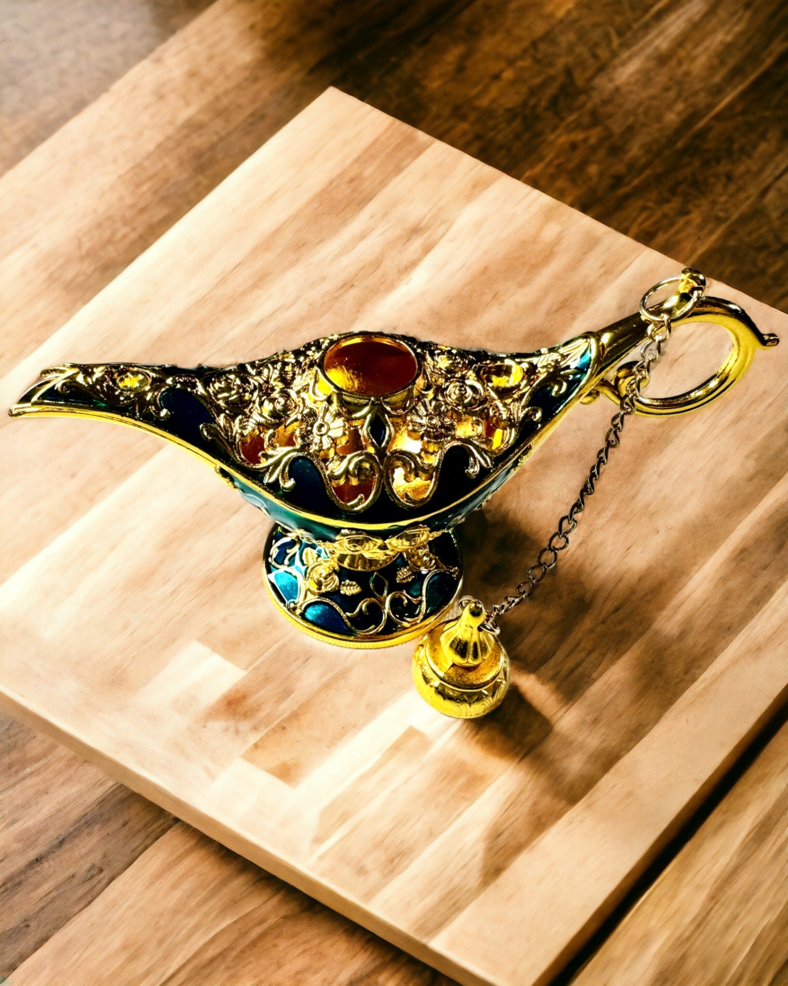 Piccola Lampada di Aladino Fatta a Mano - Artigianato Artistico in Metallo per Decorazione della Casa, incisione