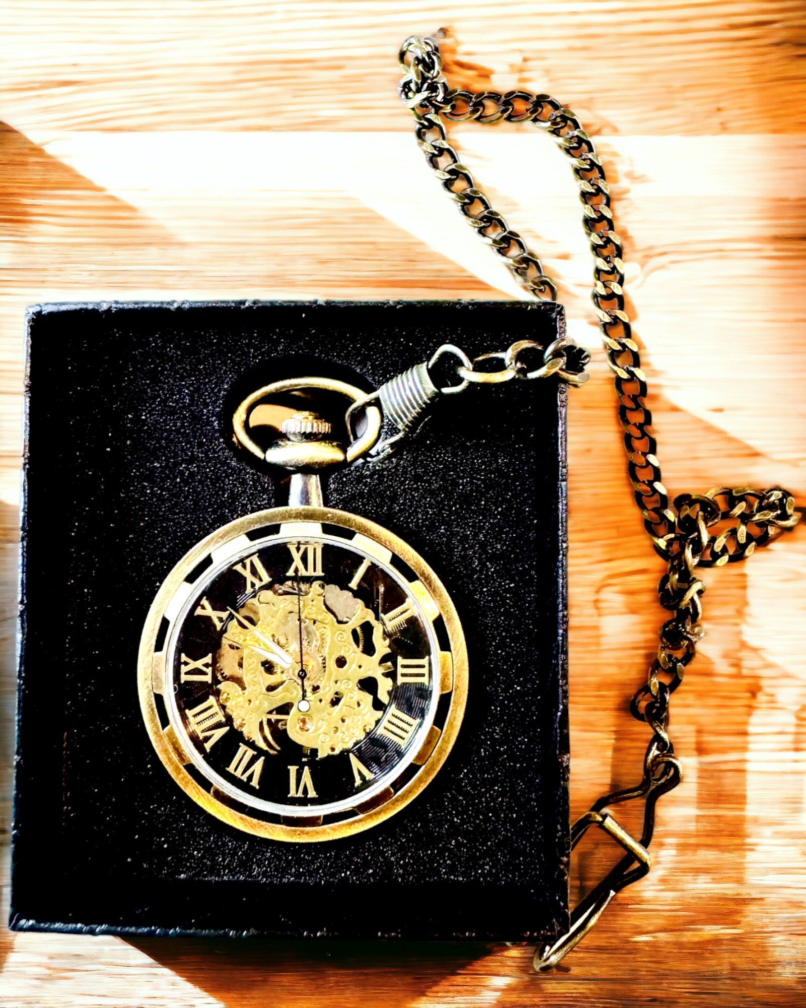 Orologio da Tasca Retrò – Meccanico, Colore oro satinato con nero, Lussuoso, Impermeabile, Semiautomatico, personalizzazione con incisione