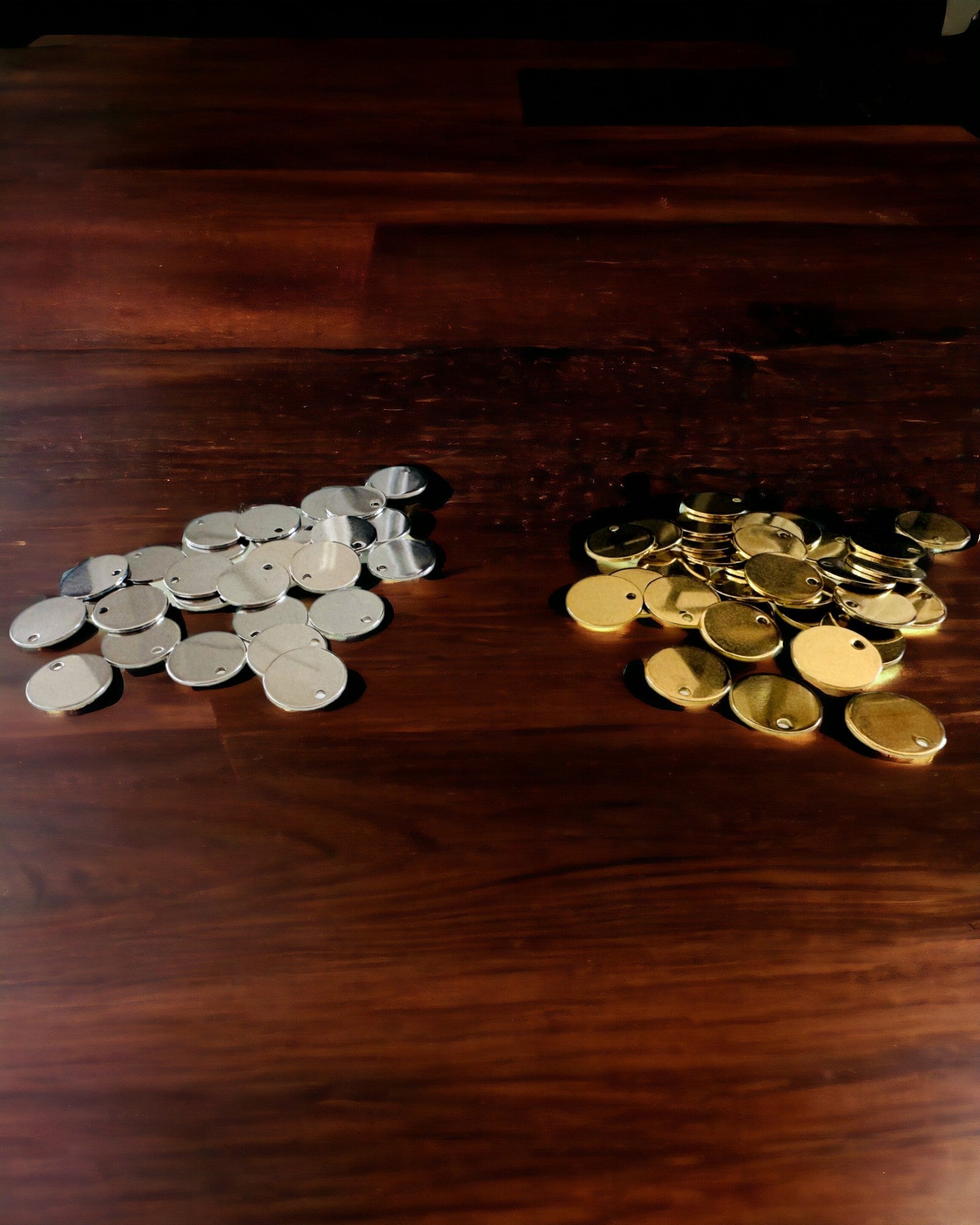 Ciondolo Rotondo in Acciaio Inossidabile per regalo con possibilità di Personalizzazione, incisione