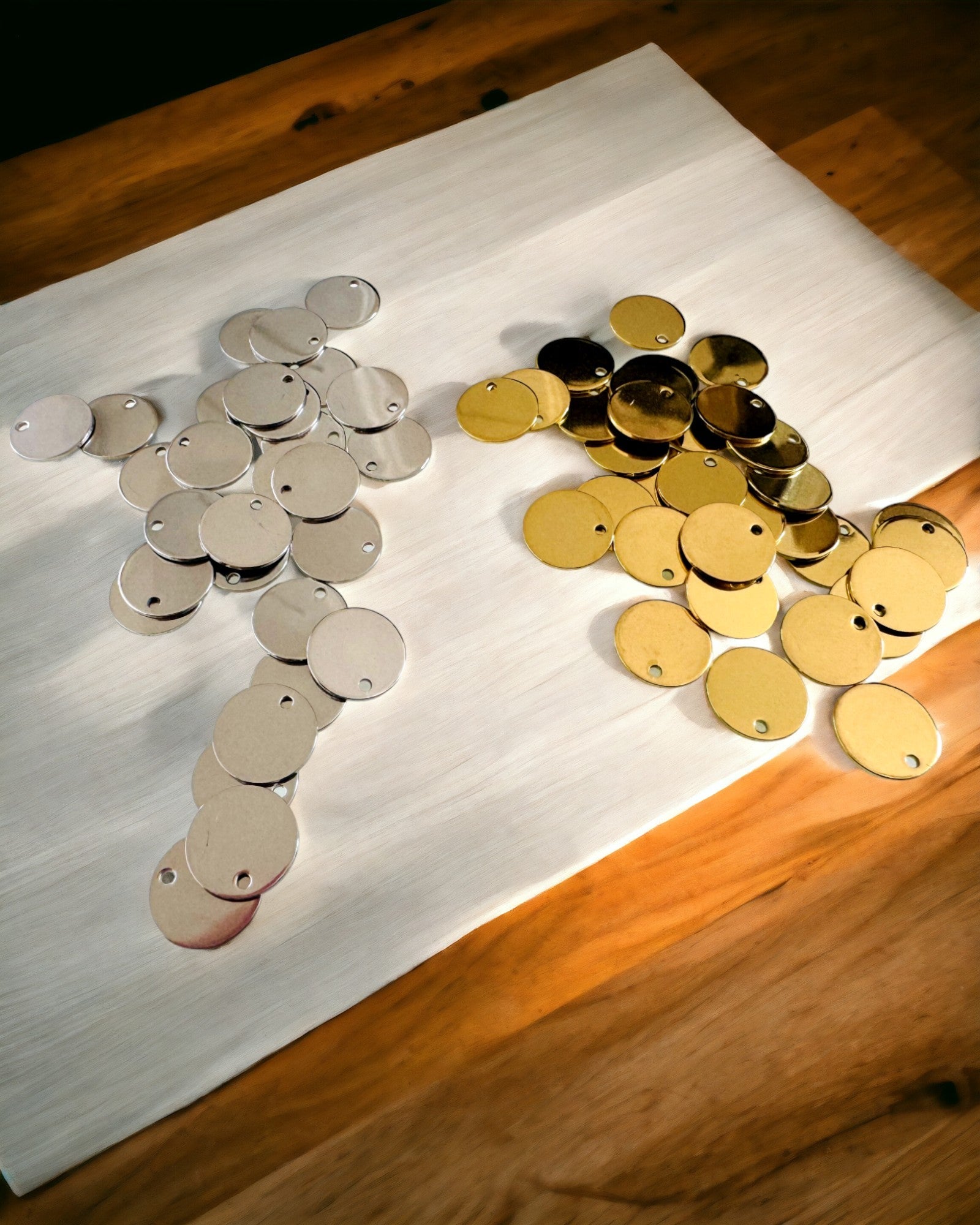 Ciondolo Rotondo in Acciaio Inossidabile per regalo con possibilità di Personalizzazione, incisione