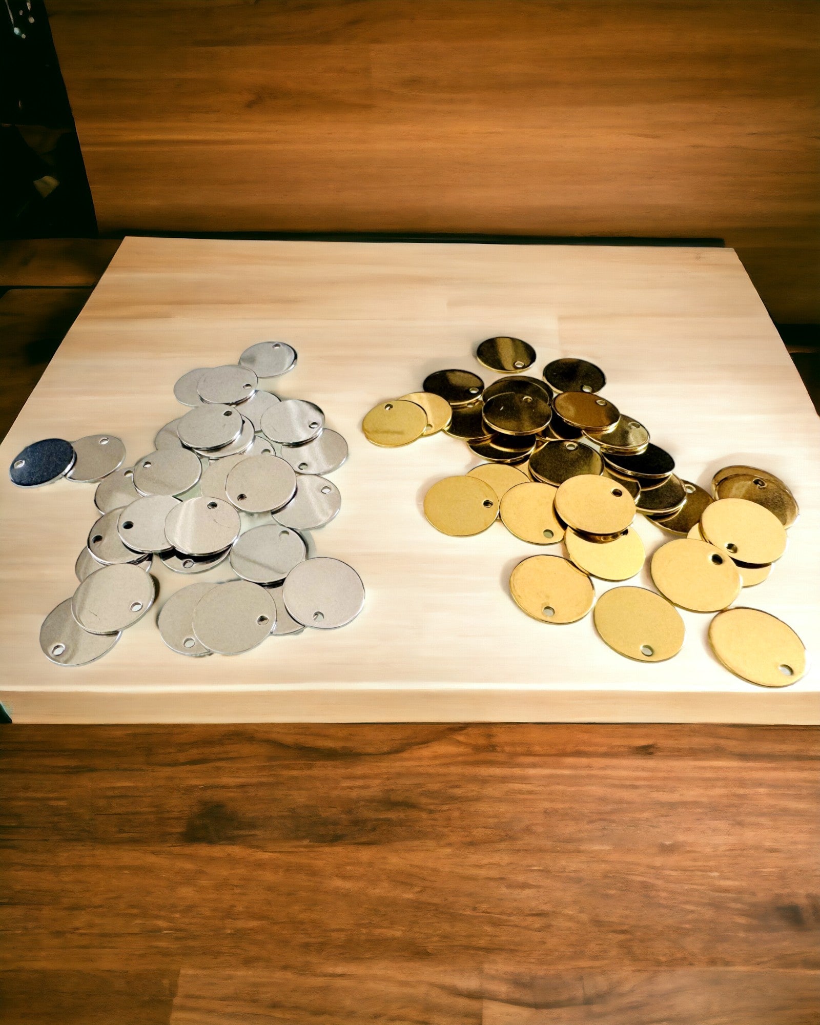 Ciondolo Rotondo in Acciaio Inossidabile per regalo con possibilità di Personalizzazione, incisione