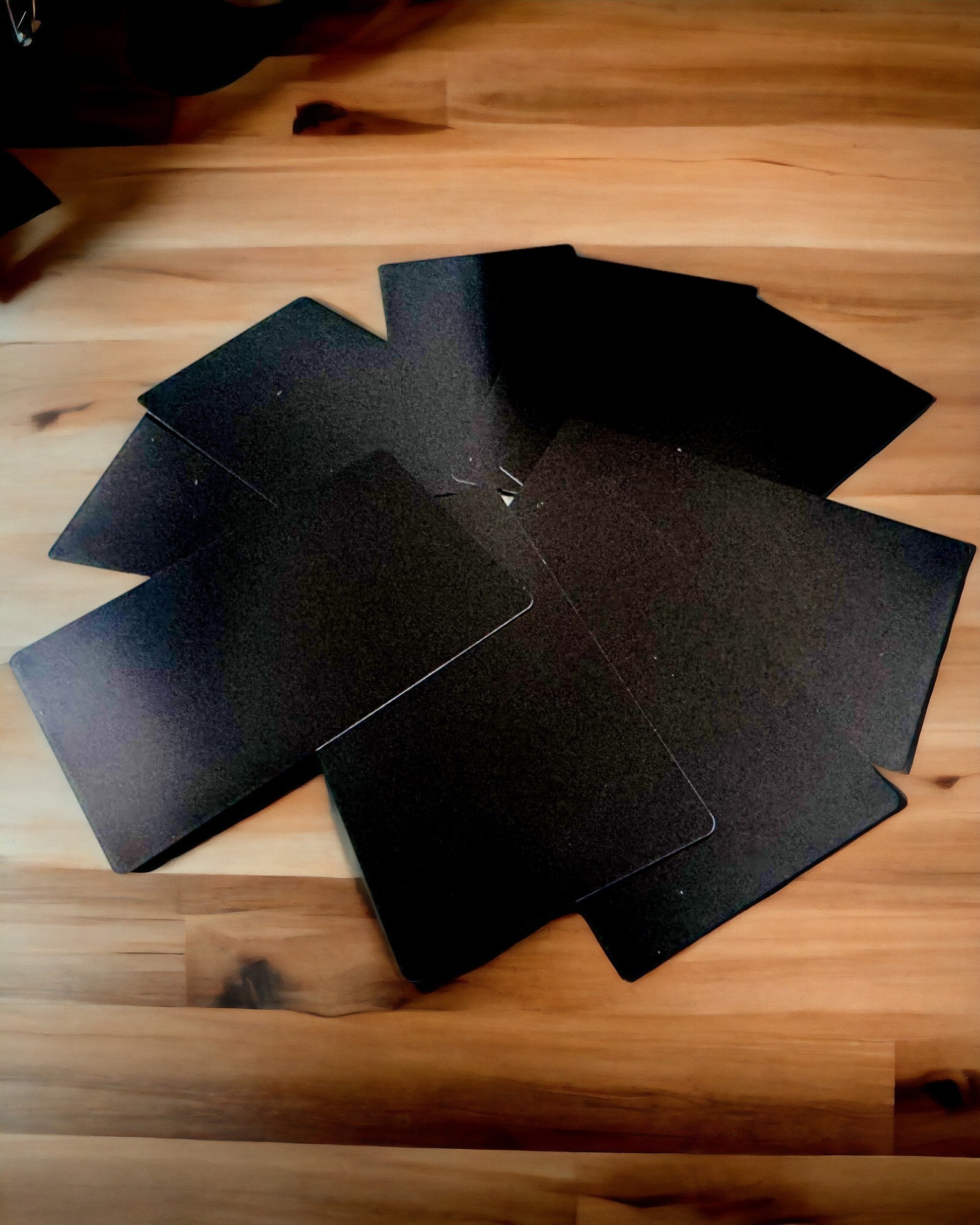 Esclusivo Biglietto da Visita in Metallo Nero Personalizzabile – Ideale come Regalo