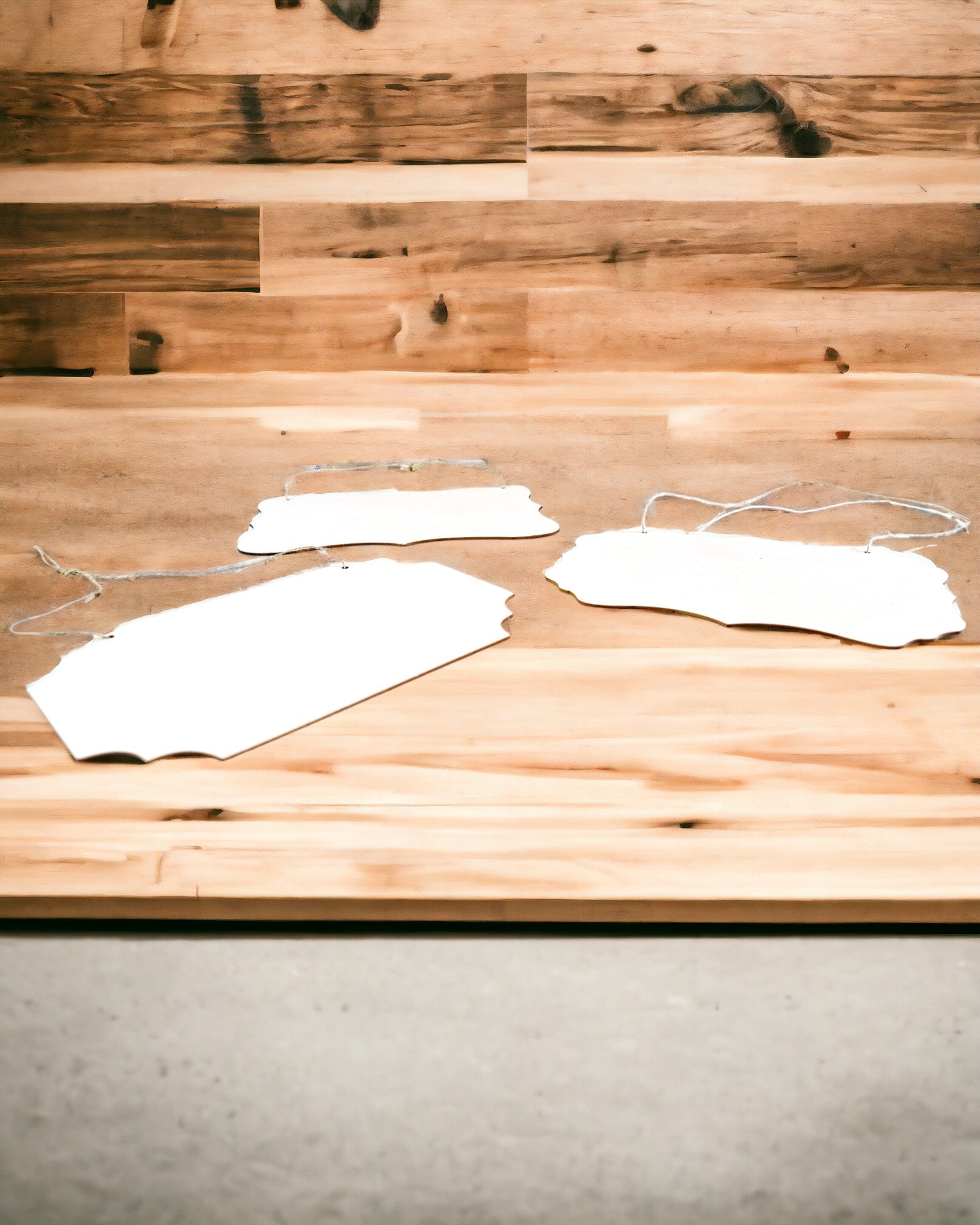 Ciondolo Decorativo in Legno Personalizzabile – Vari Formati
