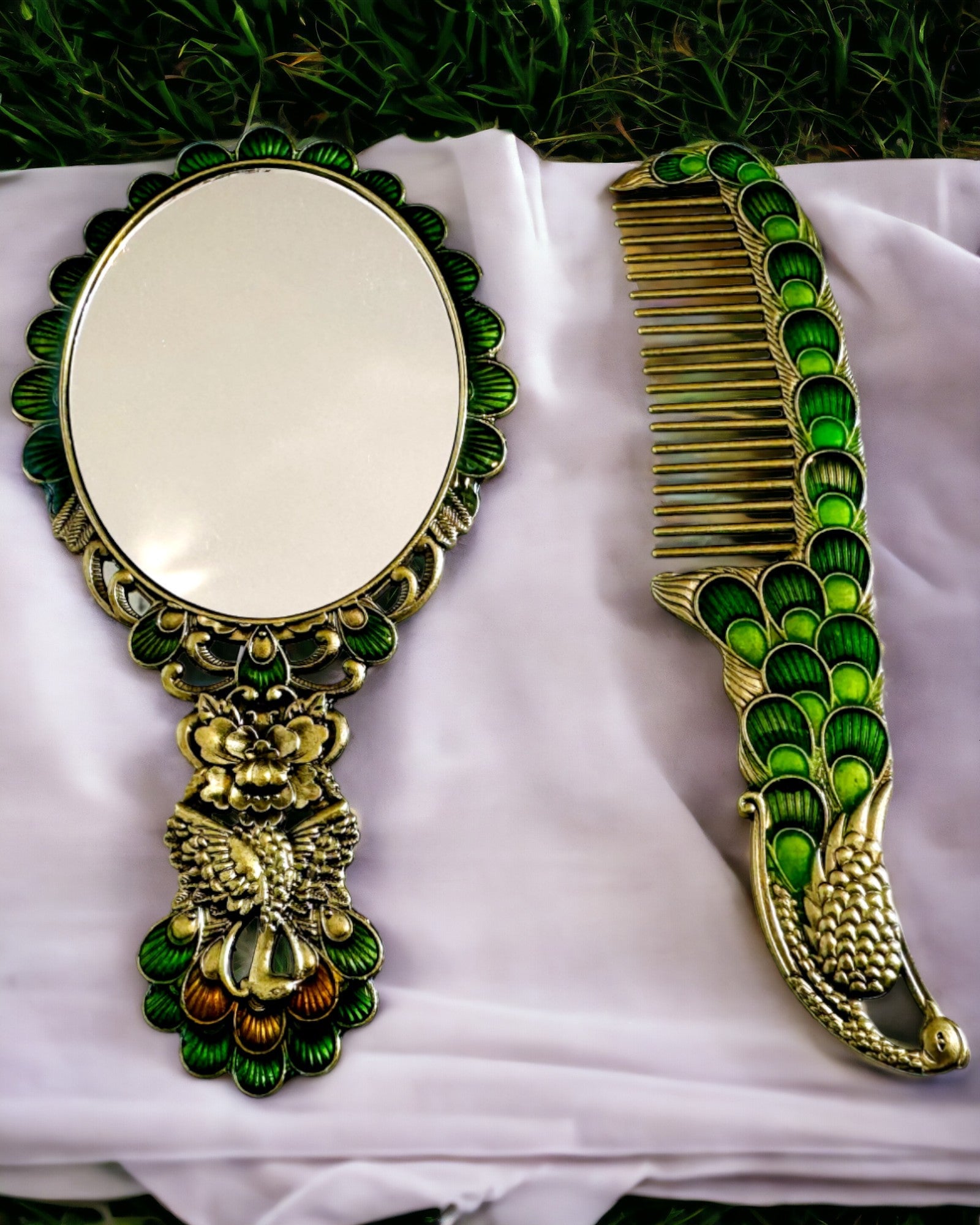 Set Vintage con Specchio e Pettine a Motivo di Pavone - Accessori Cosmetici Decorativi