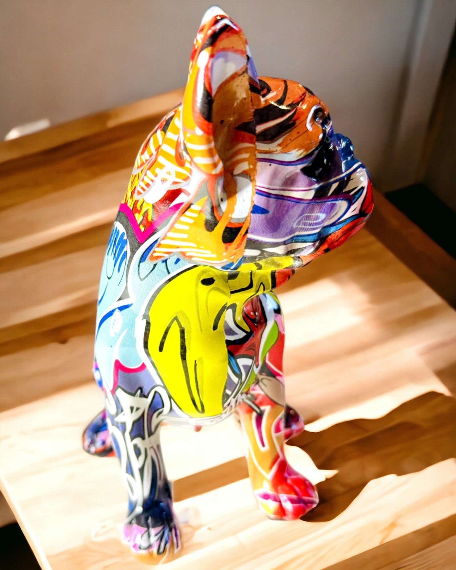 Statua Bulldog Francese Fatta a Mano in Stile Street Art con Opzione di Incisione