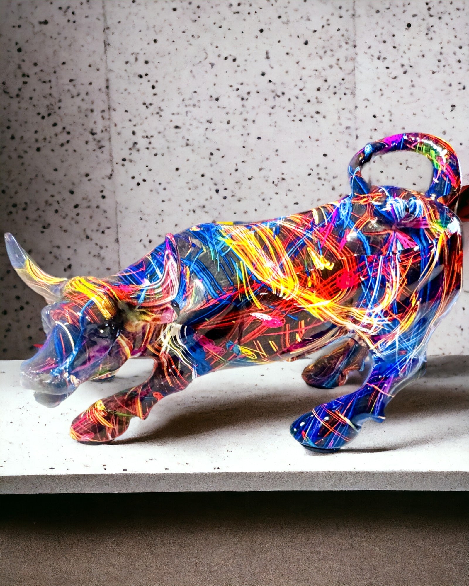 Scultura Decorativa Toro "BullArt" – Arte Unica con Opzione di Incisione - 4 varianti di colore, per regalo personalizzato