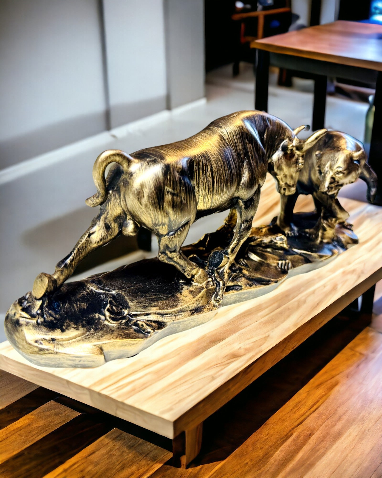 Scultura "Due rivali" - Toro e Orso - Simbolismo del Mercato Finanziario, Possibilità di Incisione - colore Rame