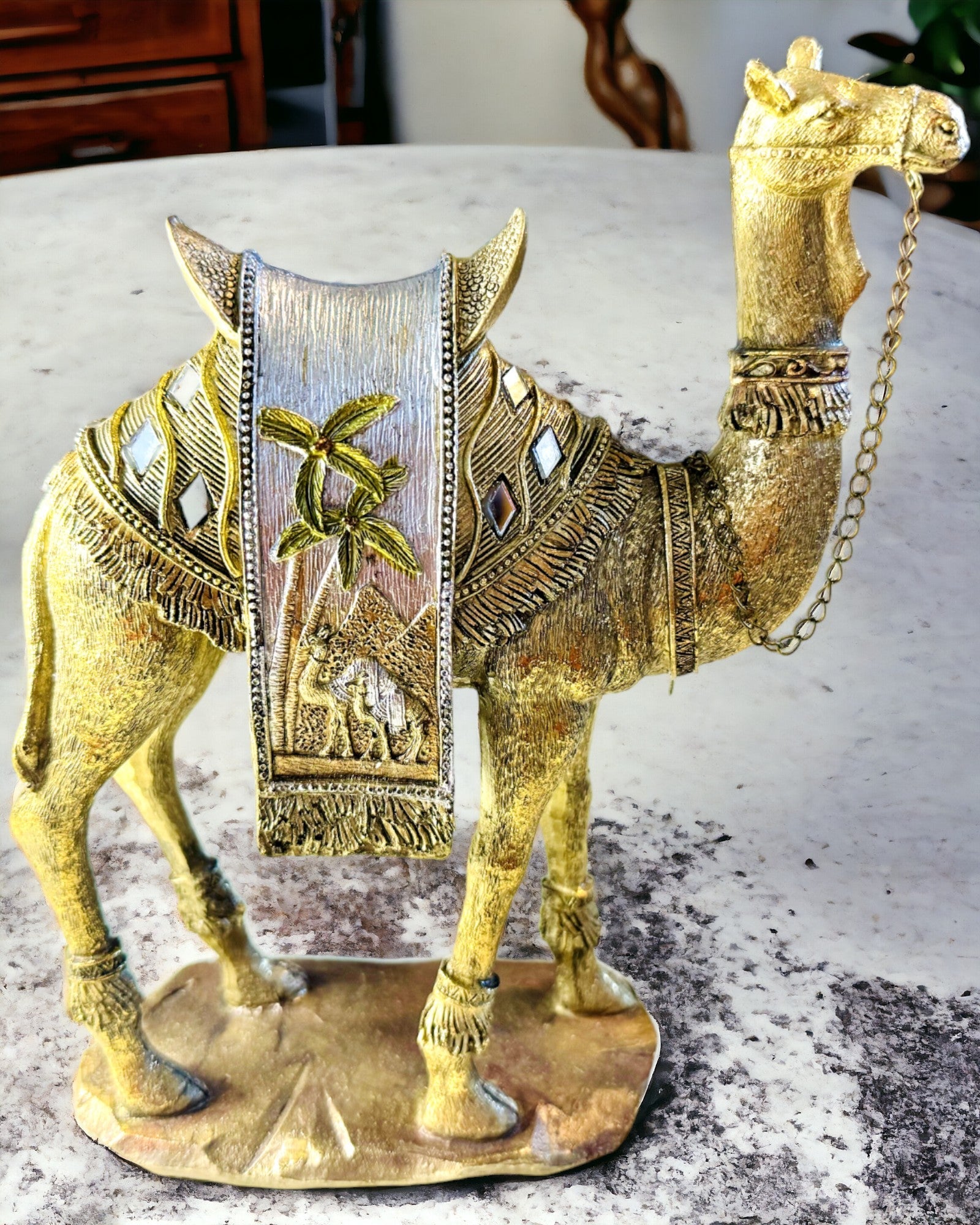 Statuetta Viandante del Deserto Decorativo Cammello in Resina con Possibilità di Incisione