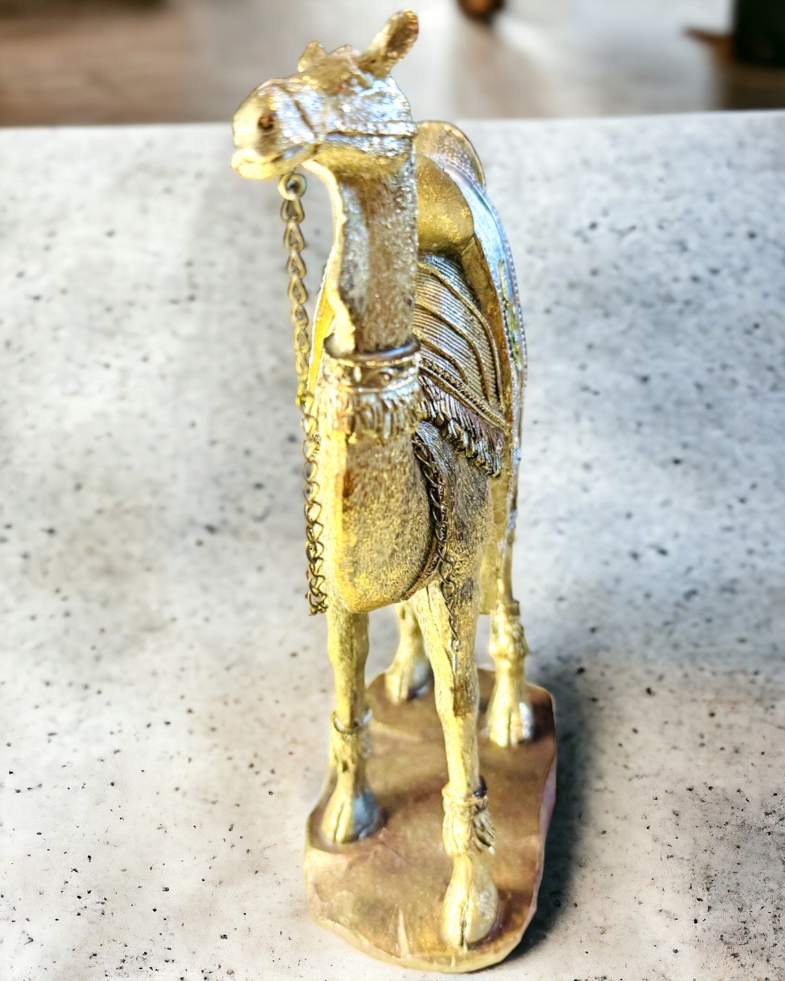 Statuetta Viandante del Deserto Decorativo Cammello in Resina con Possibilità di Incisione