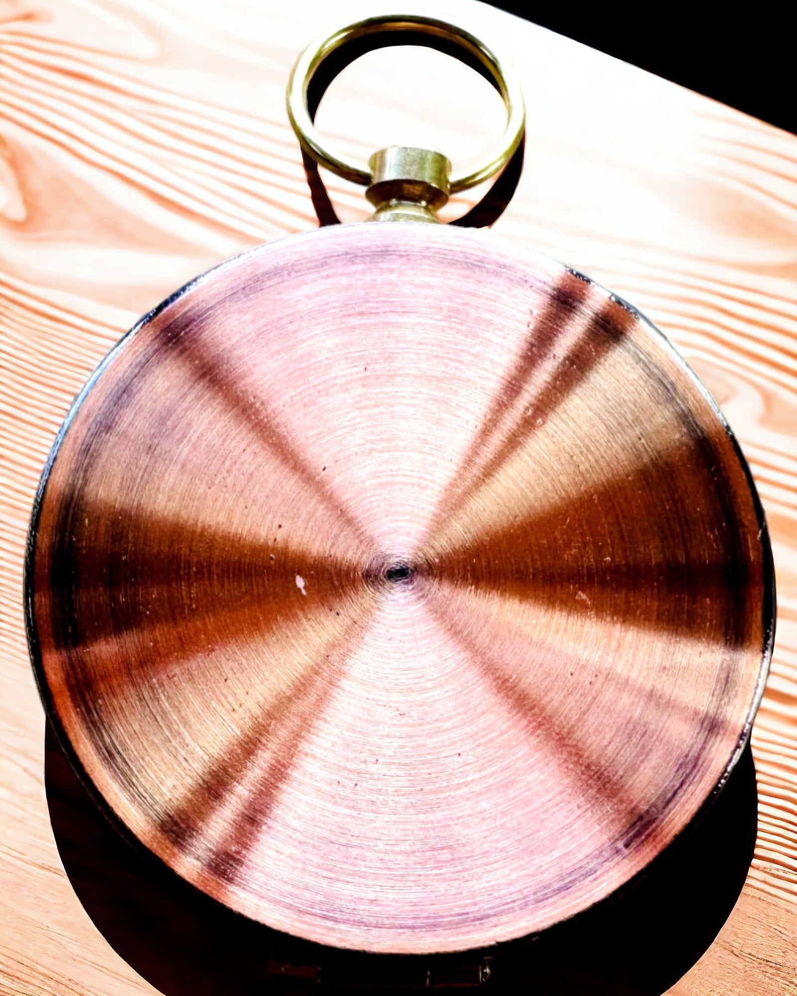 Bussola oro rosa - navigazione in stile retrò - strumento portatile e preciso per determinare la direzione per viaggiatori ed esploratori. Incisione, personalizzazione.