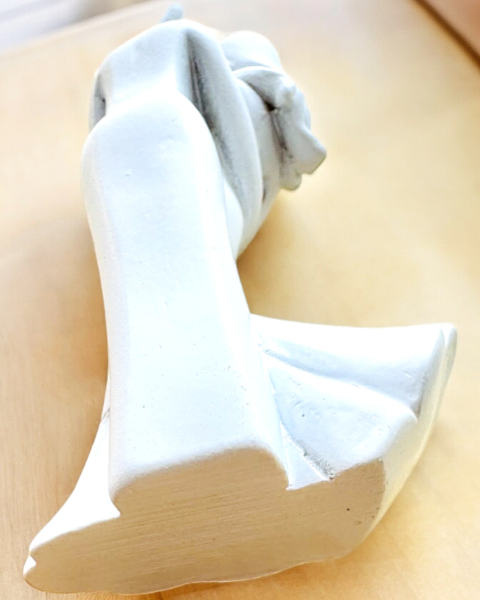 Elegancki Związek - Piccola Statua Decorativa con Opzione di Incisione - colore bianco