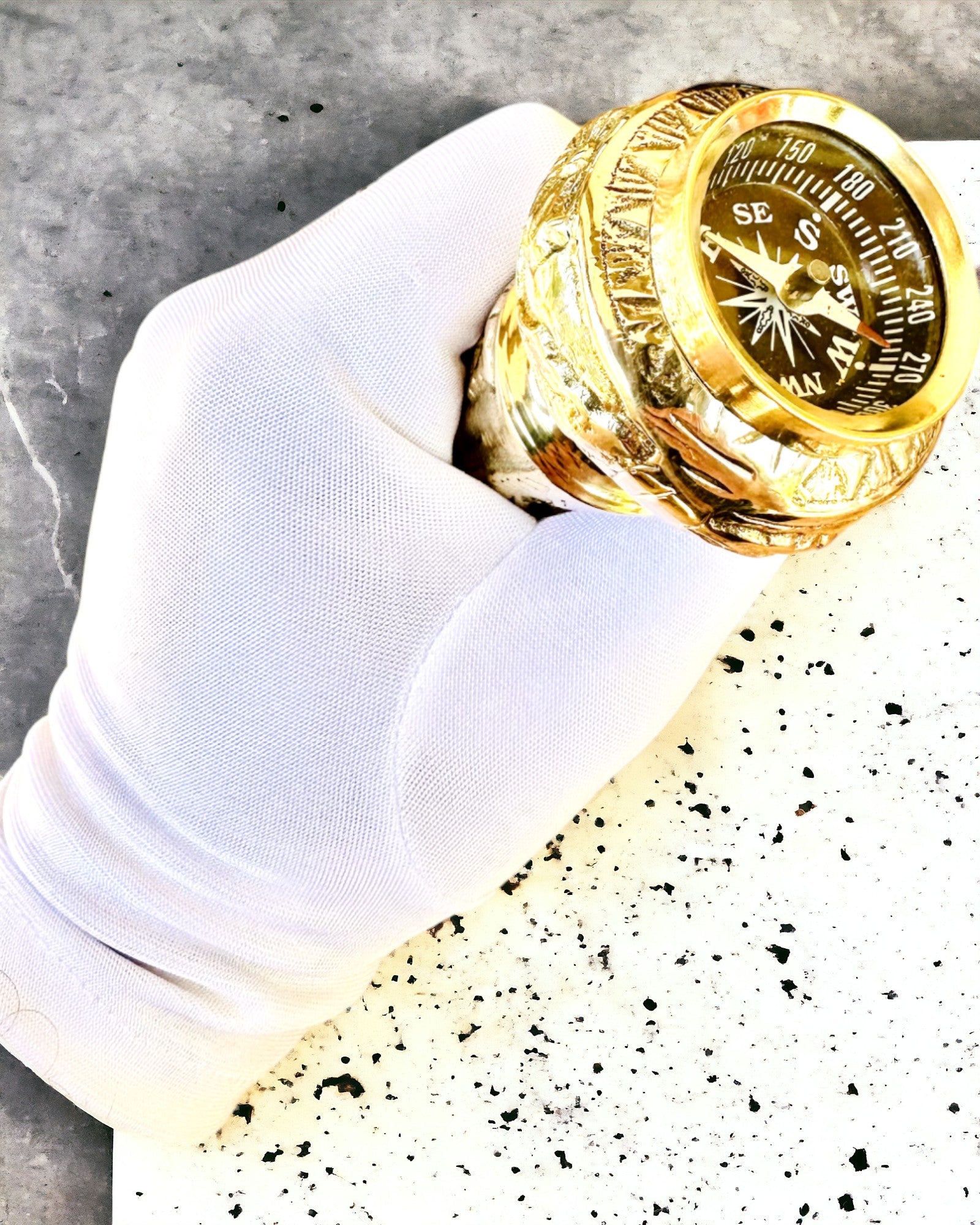 Kompasso Black - Bastone da passeggio - Legno Intagliato a Mano - Edizione Esclusiva con Possibilità di Incisione