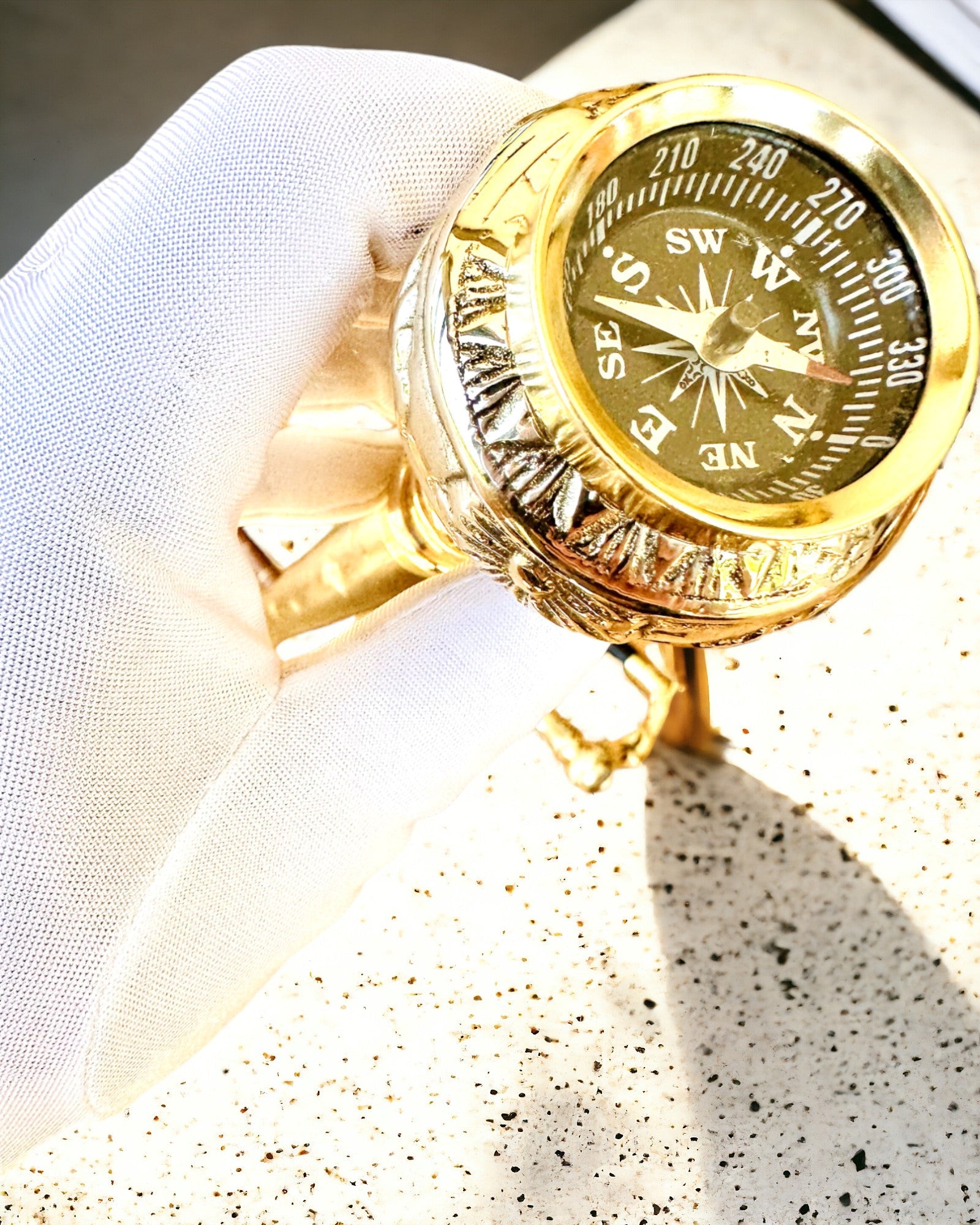 Kompasso Black - Bastone da passeggio - Legno Intagliato a Mano - Edizione Esclusiva con Possibilità di Incisione