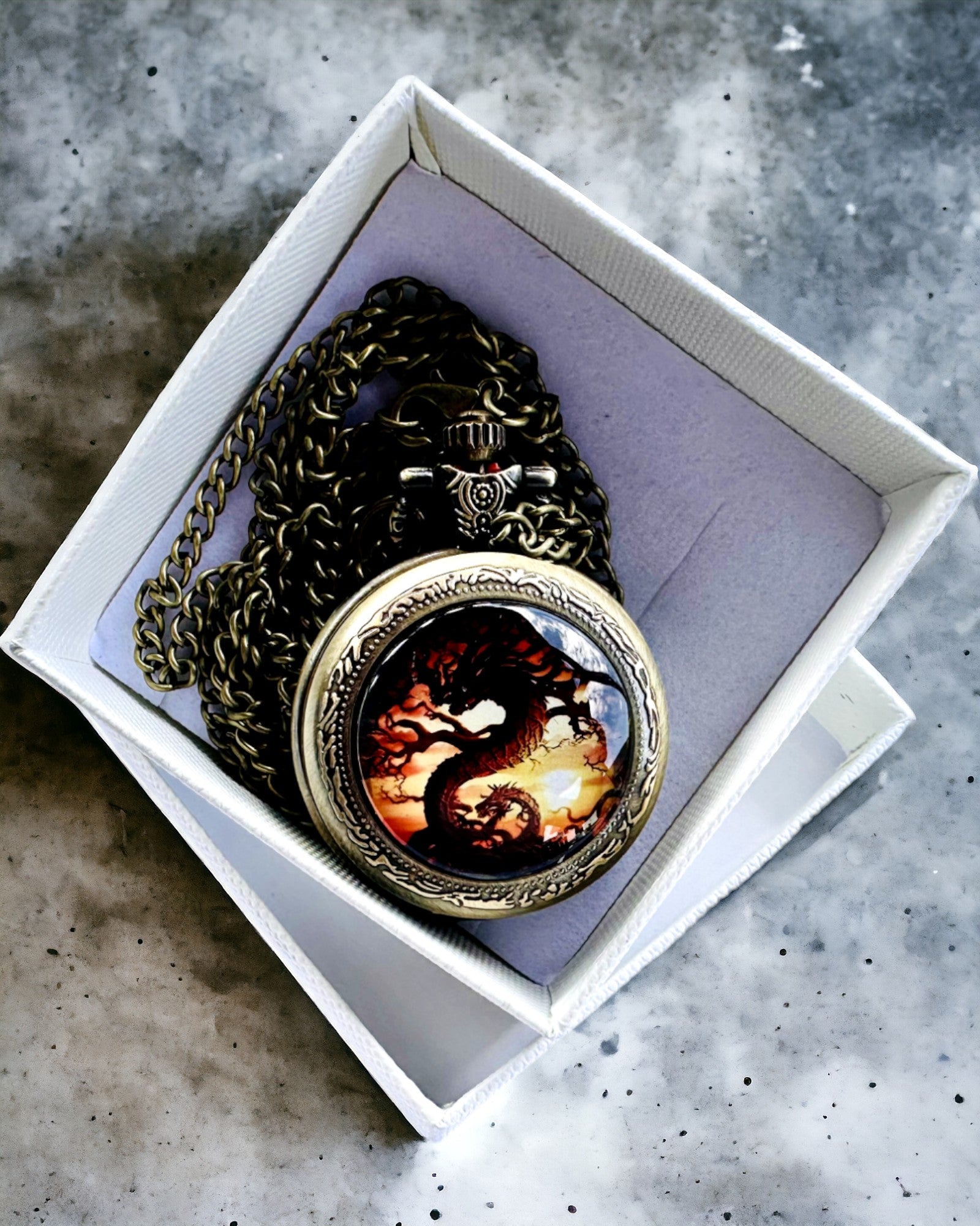 Orologio da tasca "Dragon's Twilight" personalizzazione con incisione